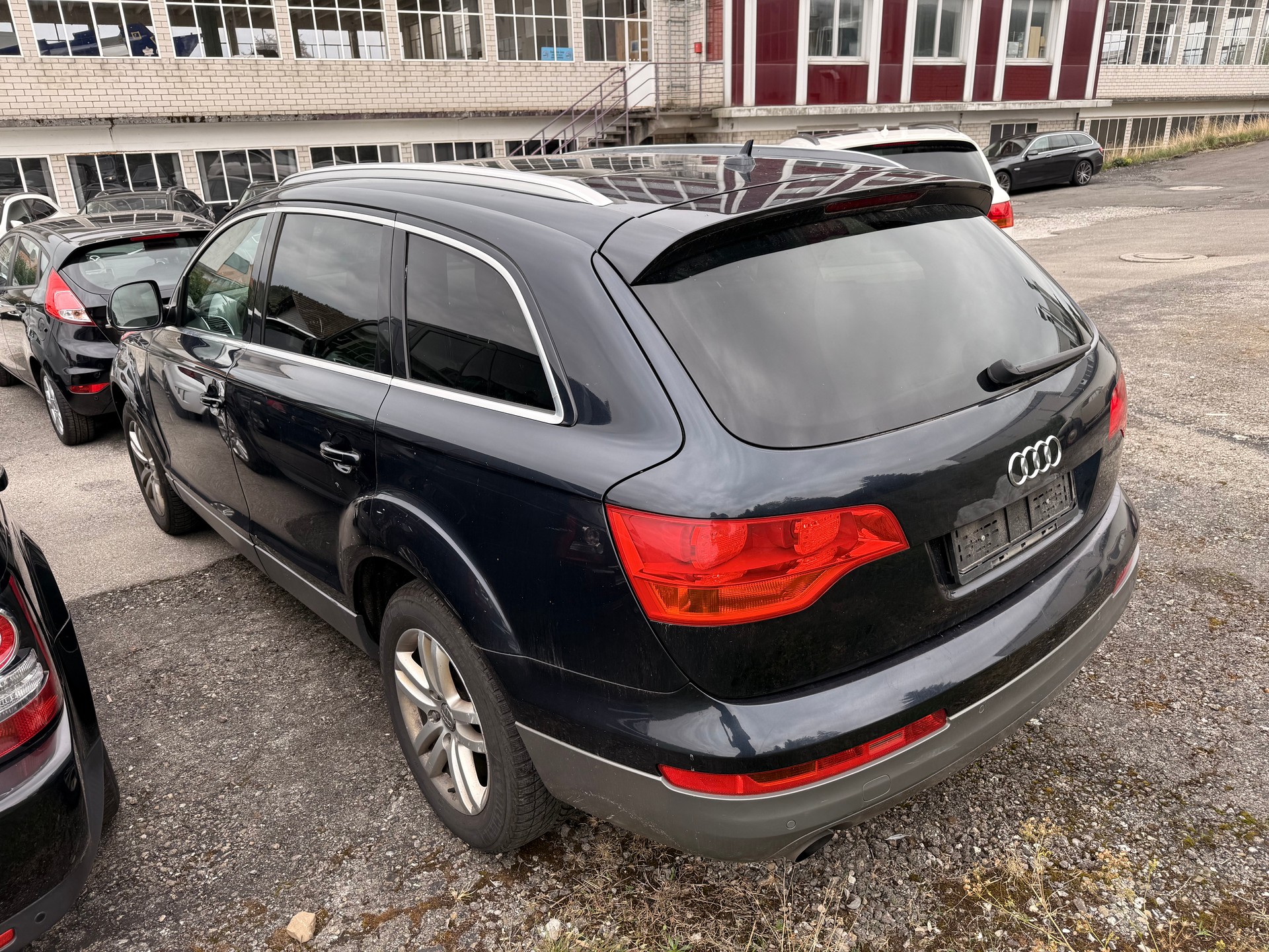 AUDI Q7 3.0 TDI quattro tiptronic / 7 Sitze / Diesel-image-3