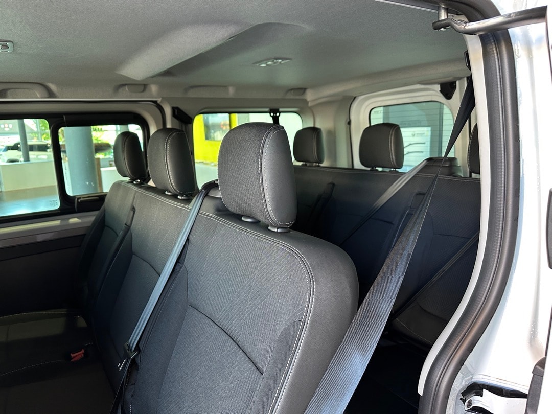 RENAULT Trafic Blue dCi 170 Passenger Techno EDC-image-14