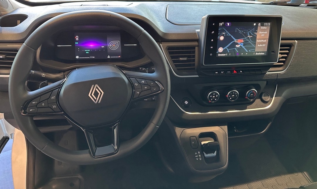 RENAULT Trafic Blue dCi 170 Passenger Techno EDC-image-15