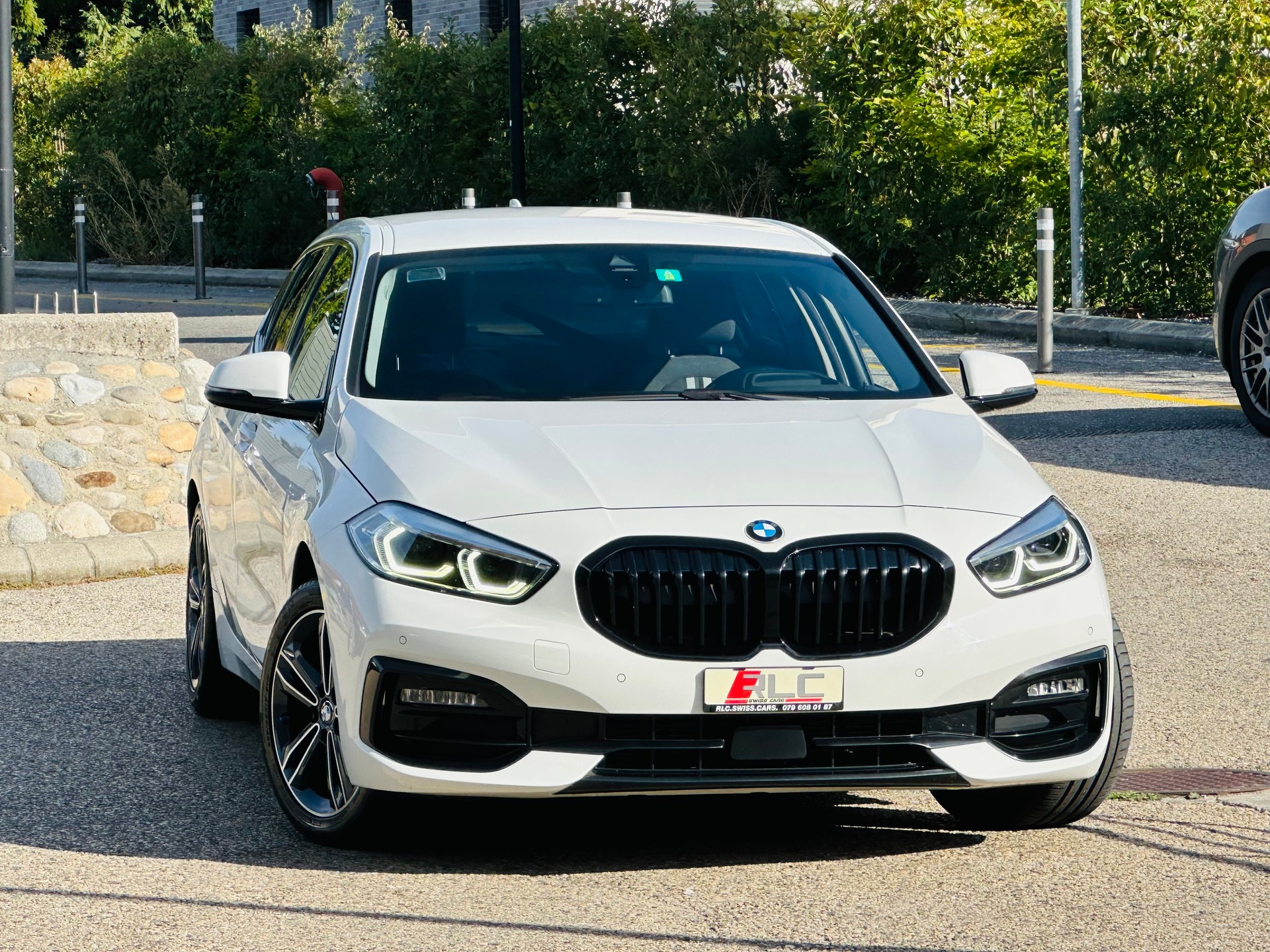 BMW 120d xDrive Steptronic Sport Line-image-3