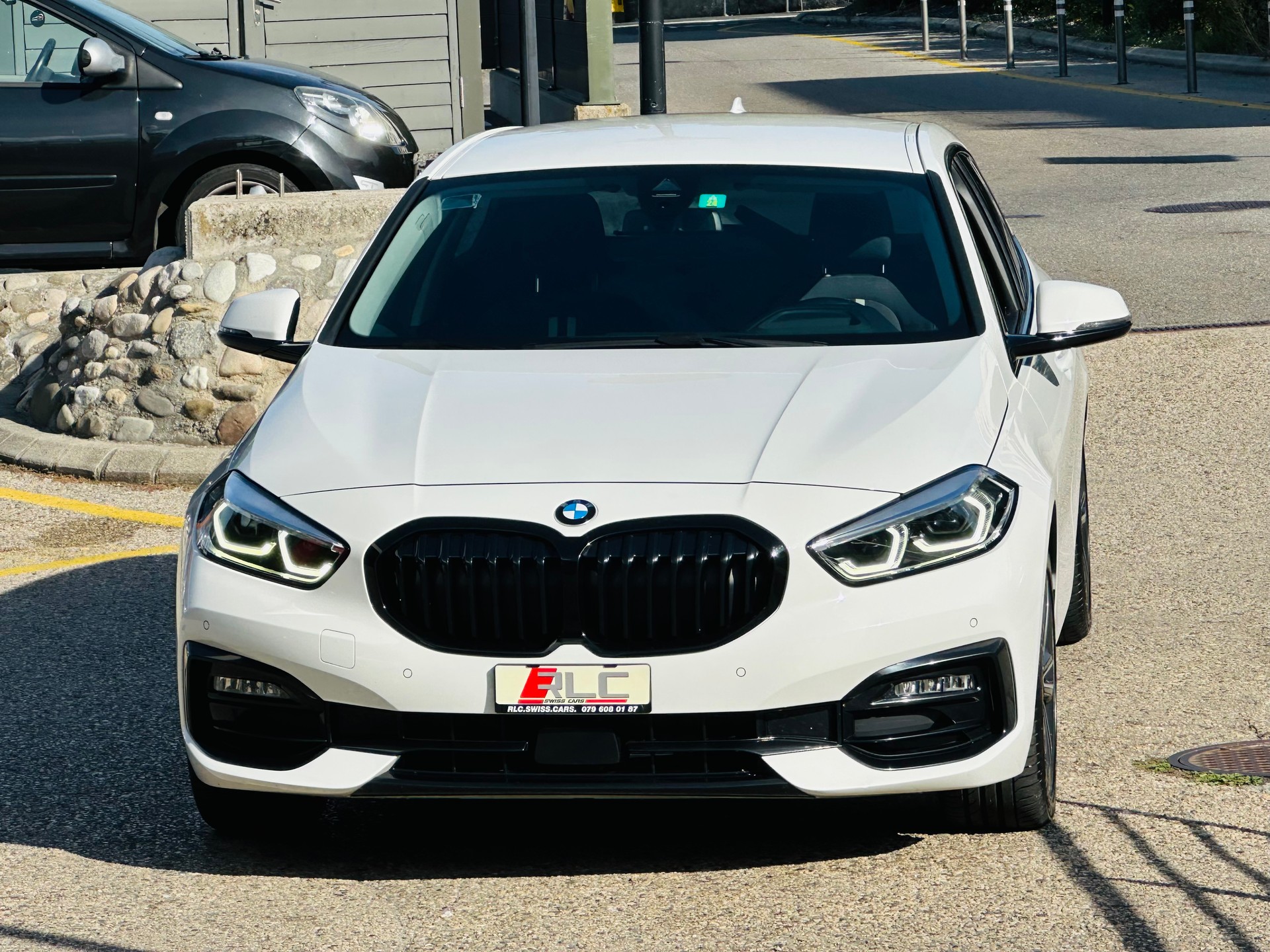 BMW 120d xDrive Steptronic Sport Line-image-5