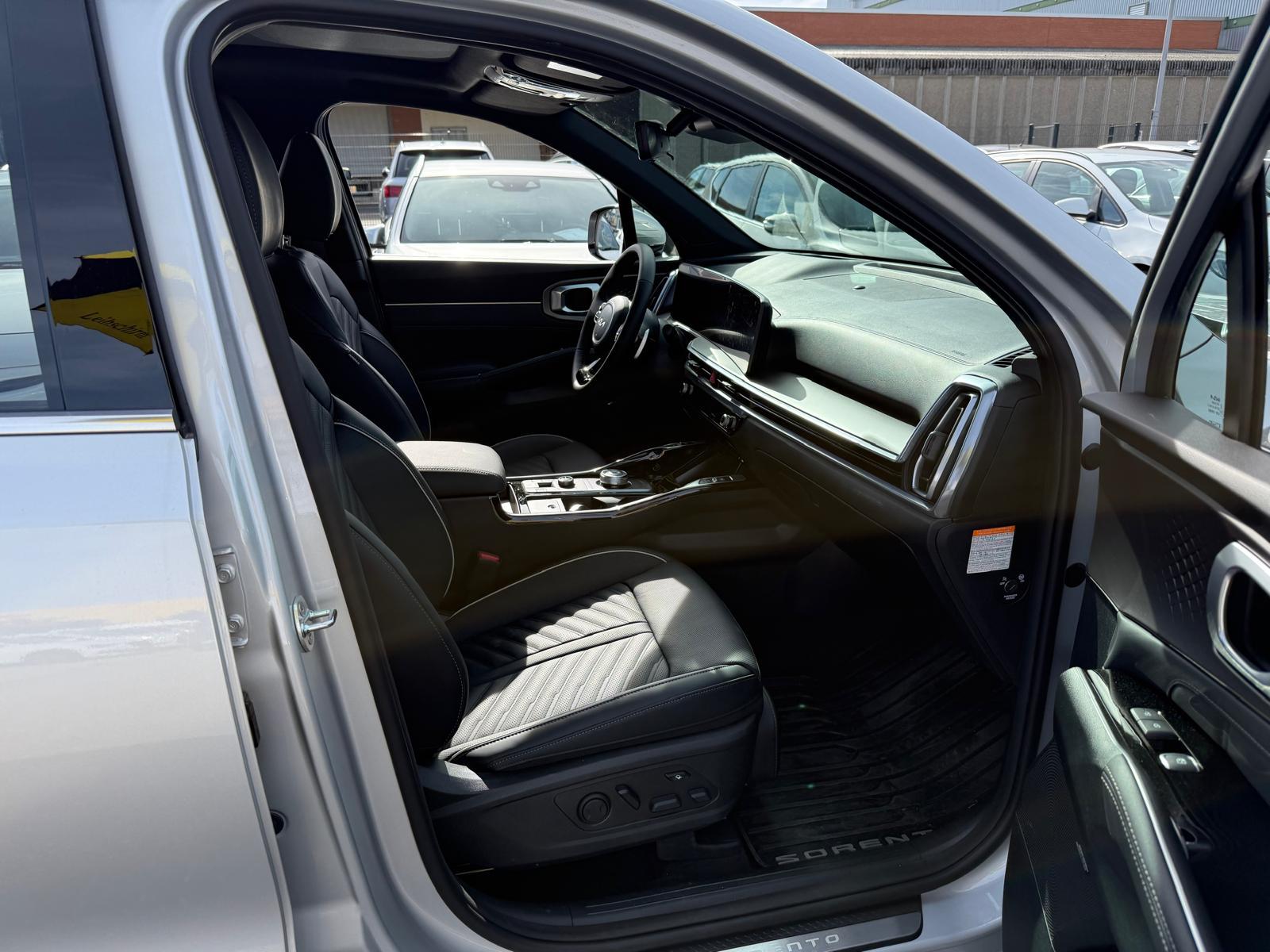 KIA Sorento 1.6 T-GDi Plug-in Hybrid Style-image-12