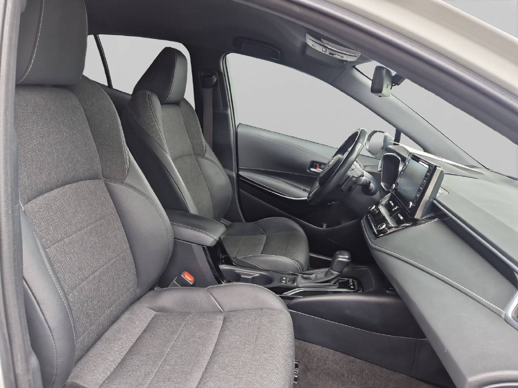 TOYOTA Corolla 2.0 HSD Trend 41594/049-image-9