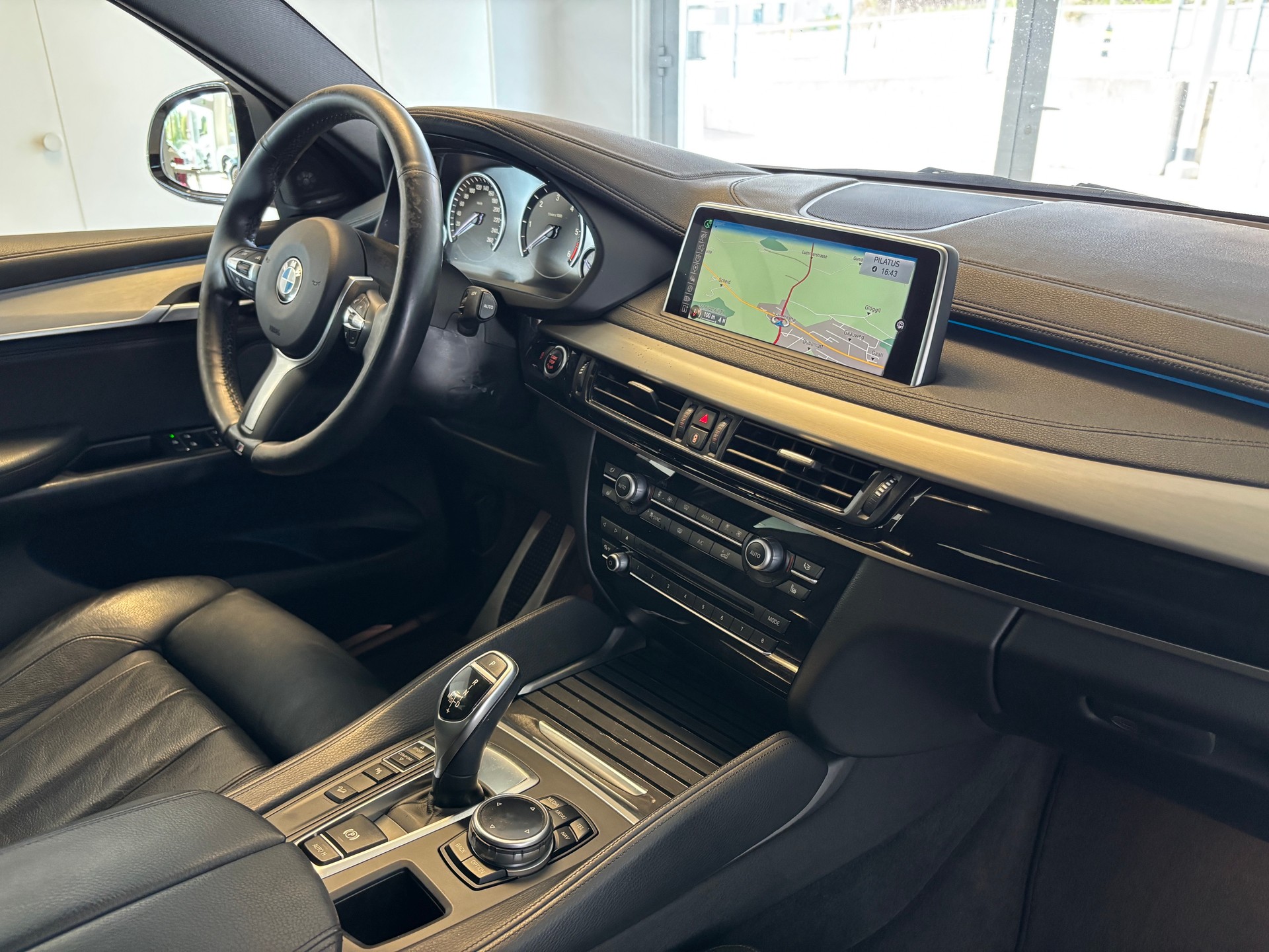 BMW X6 xDrive 30d M Sport Steptronic-image-8