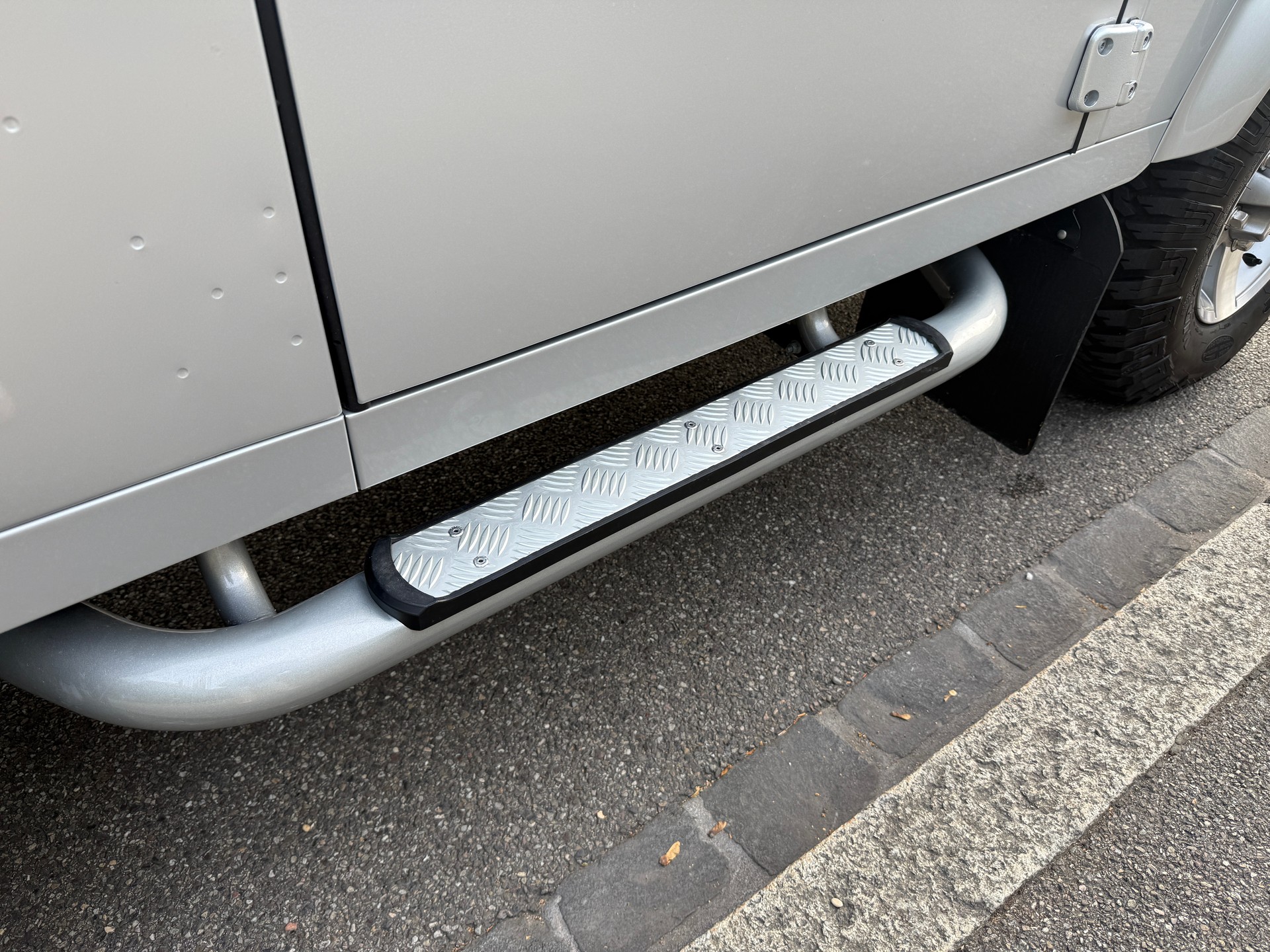 LAND ROVER 90TD4 Soft Top-image-6