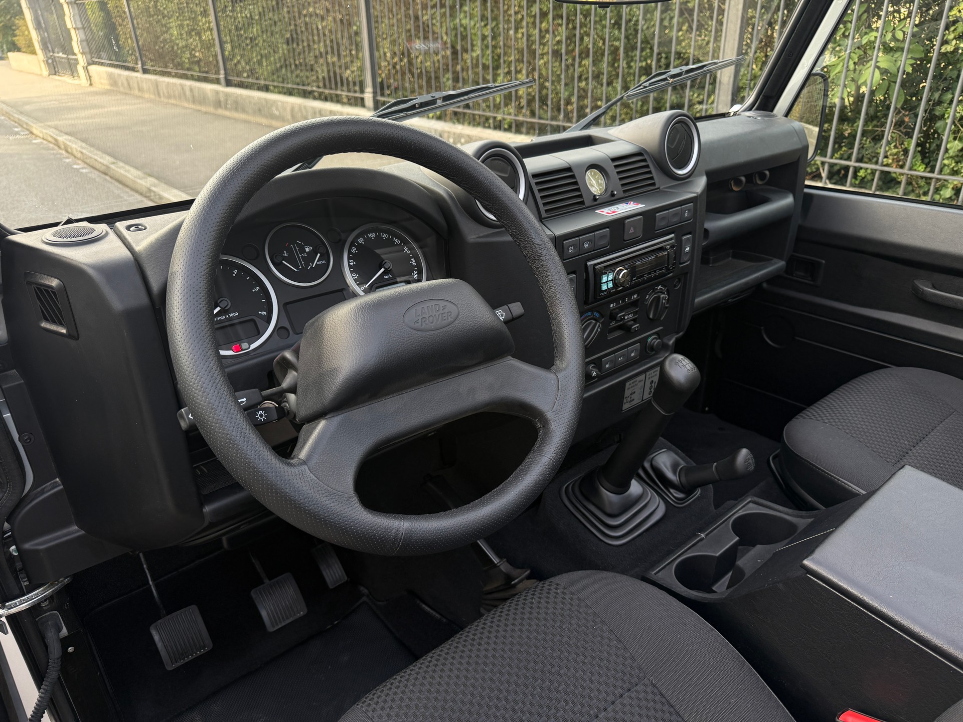 LAND ROVER 90TD4 Soft Top-image-3