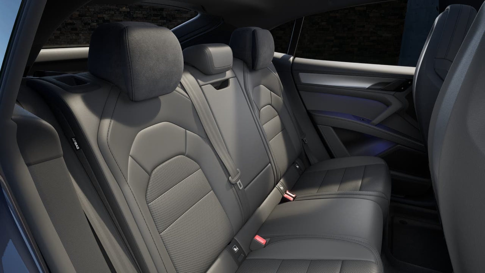 PORSCHE Cayenne Coupé Electric-image-12