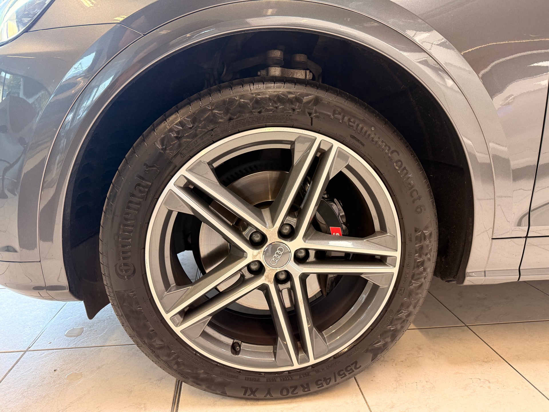 AUDI SQ5 3.0 V6 TFSI !! Standheizung & Anhängerkupplung !! quattro T-Tronic-image-3