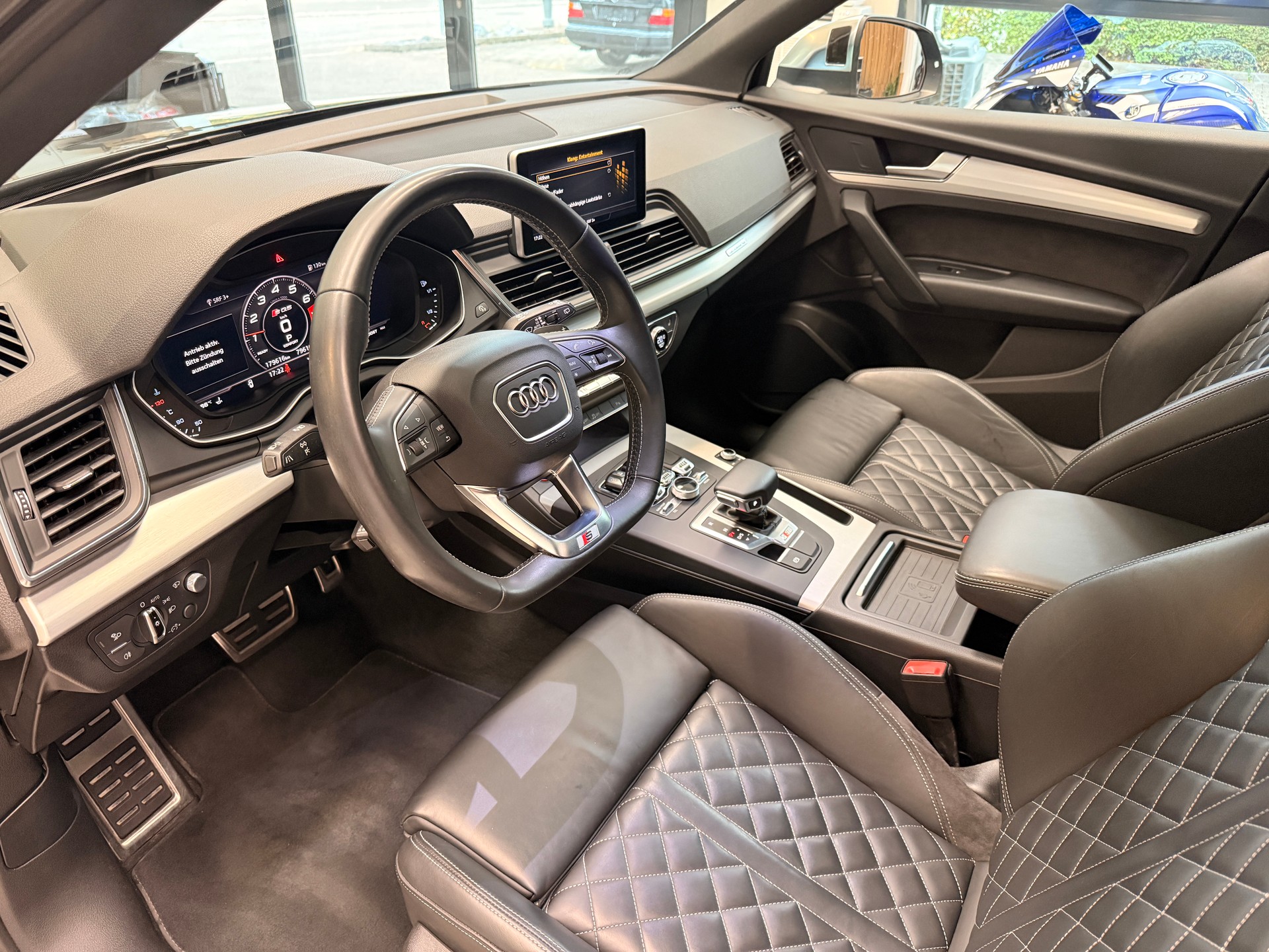 AUDI SQ5 3.0 V6 TFSI !! Standheizung & Anhängerkupplung !! quattro T-Tronic-image-6