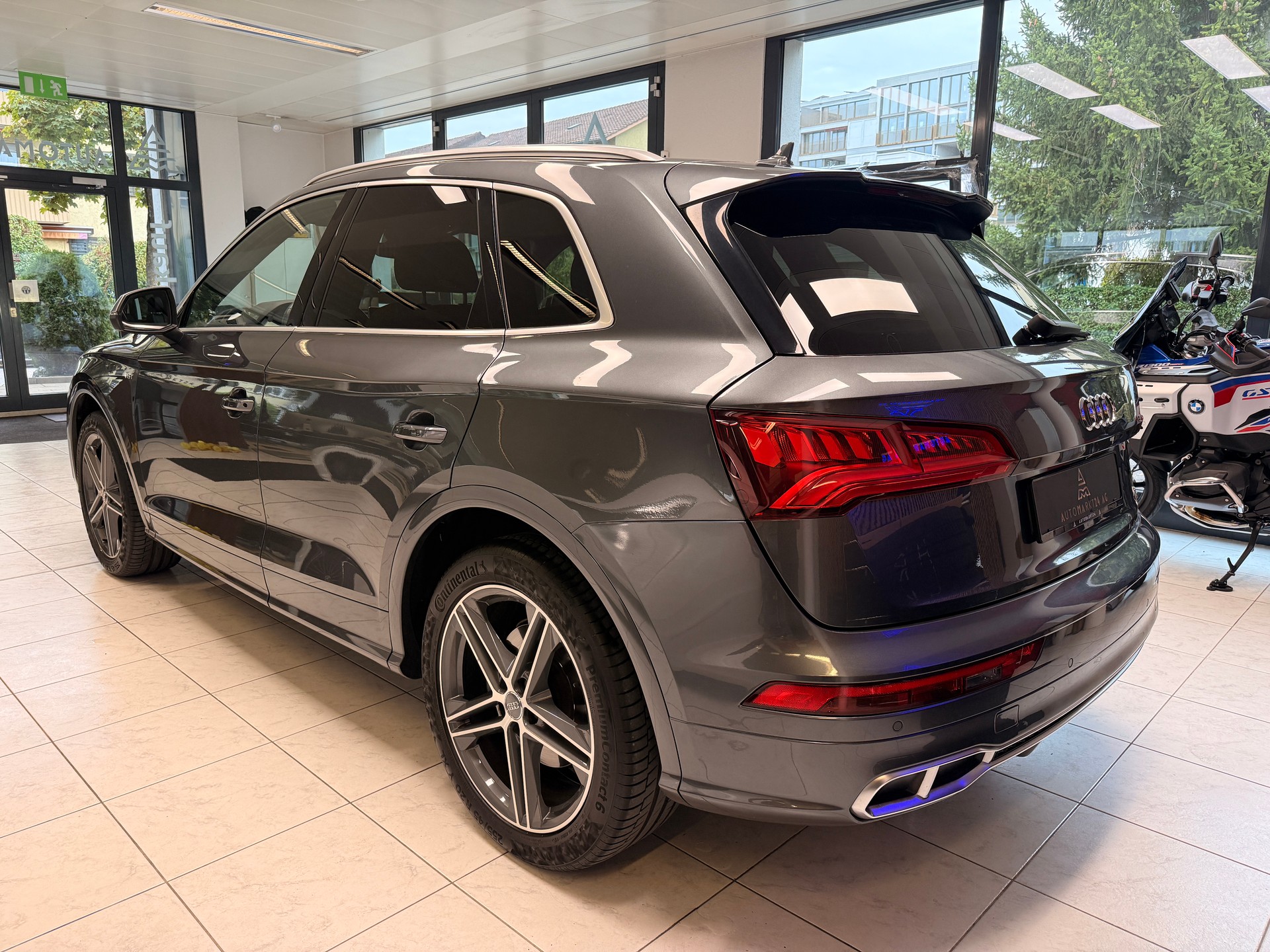 AUDI SQ5 3.0 V6 TFSI !! Standheizung & Anhängerkupplung !! quattro T-Tronic-image-13