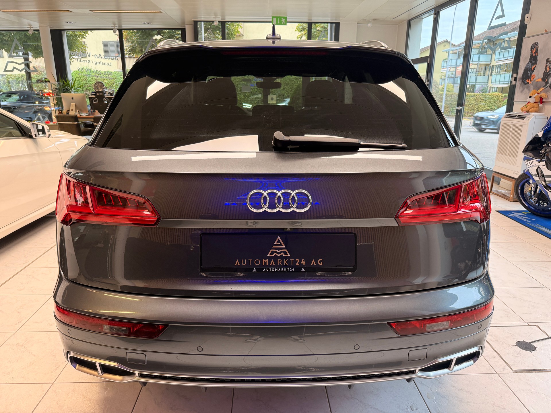 AUDI SQ5 3.0 V6 TFSI !! Standheizung & Anhängerkupplung !! quattro T-Tronic-image-14