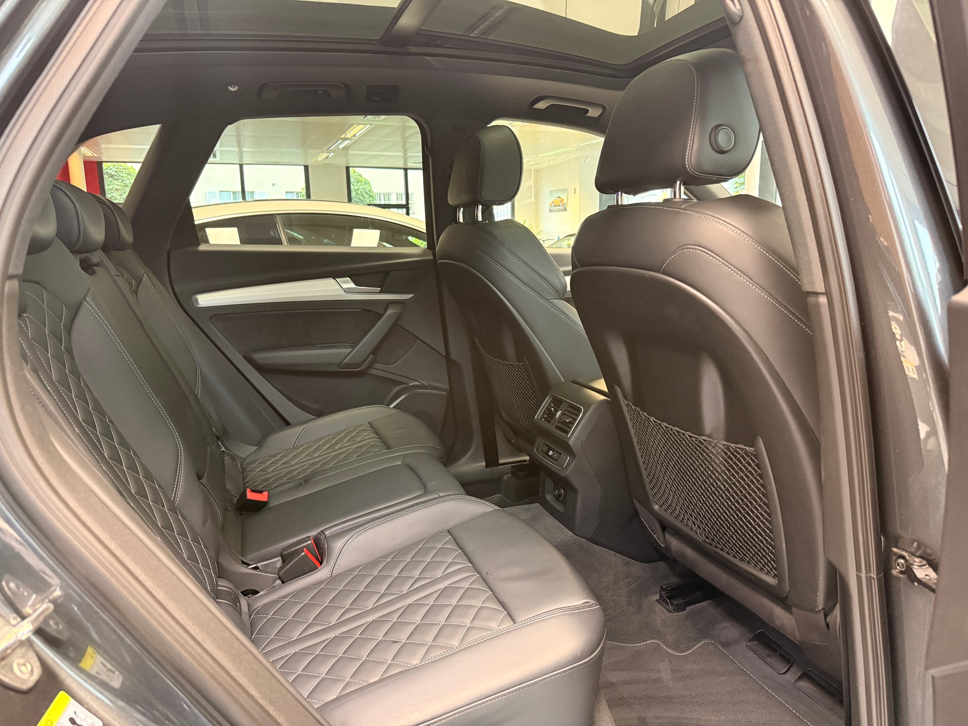AUDI SQ5 3.0 V6 TFSI !! Standheizung & Anhängerkupplung !! quattro T-Tronic-image-12