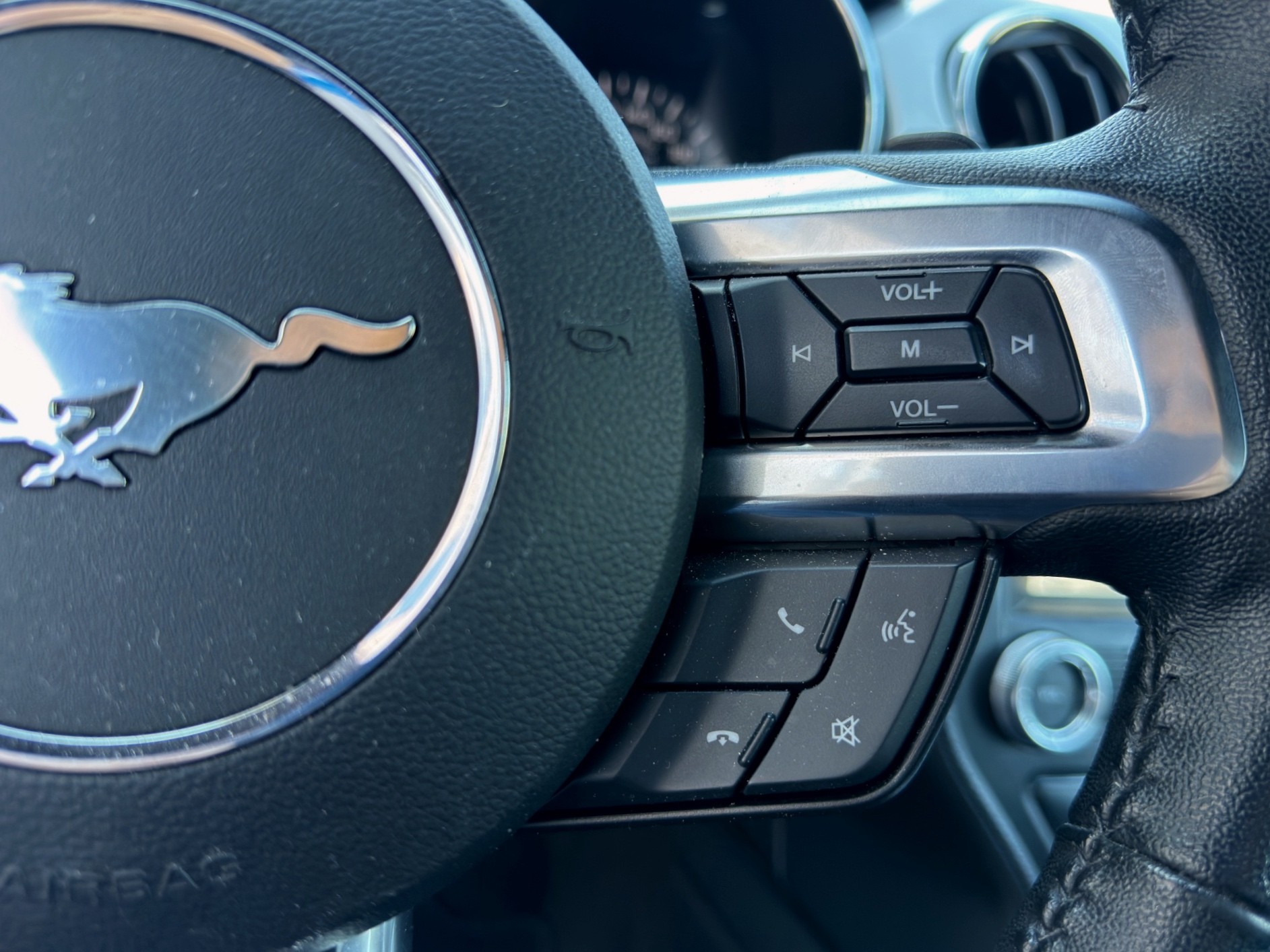 FORD Mustang Fastback 2.3 Automat-image-16