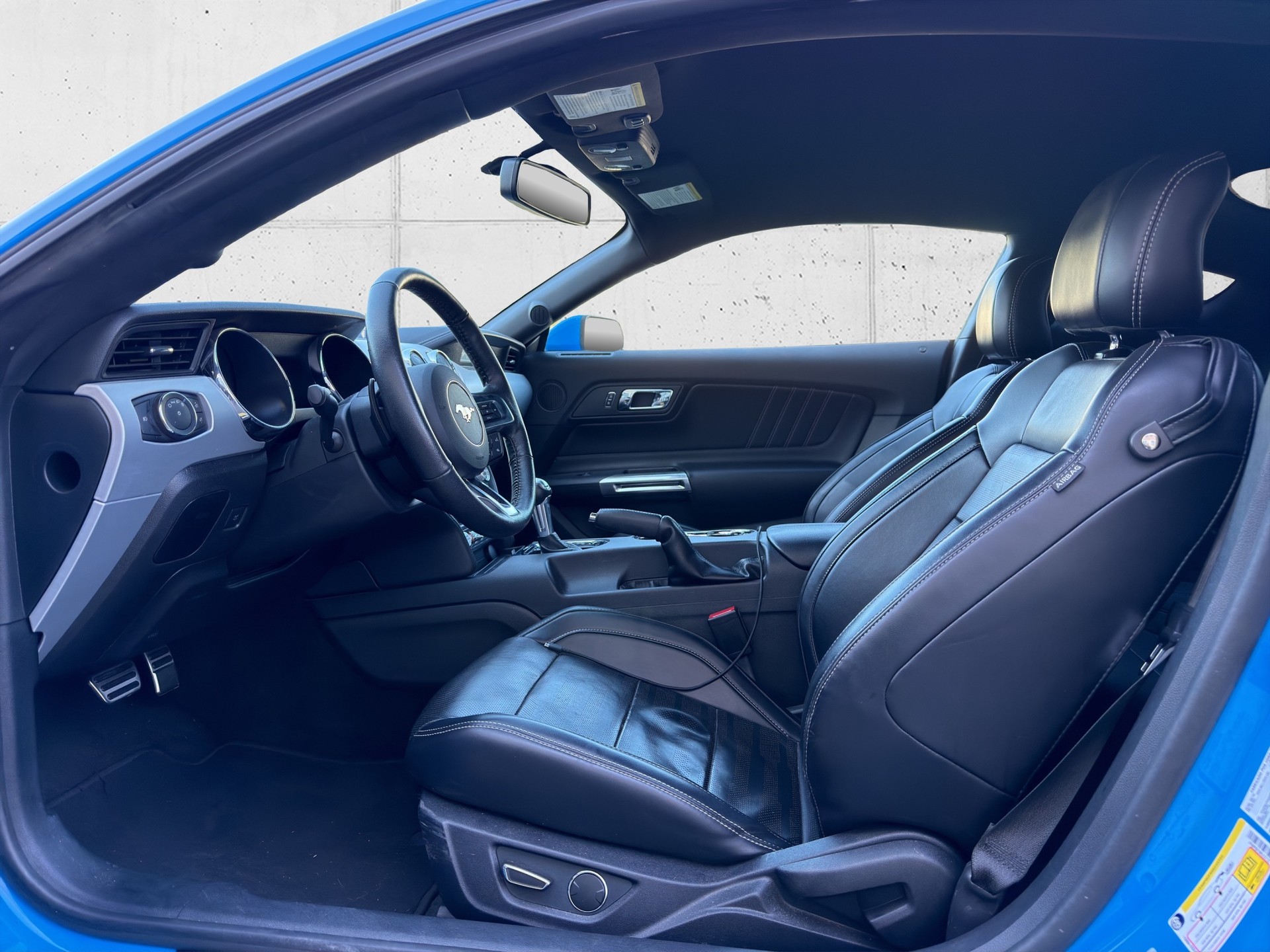 FORD Mustang Fastback 2.3 Automat-image-10