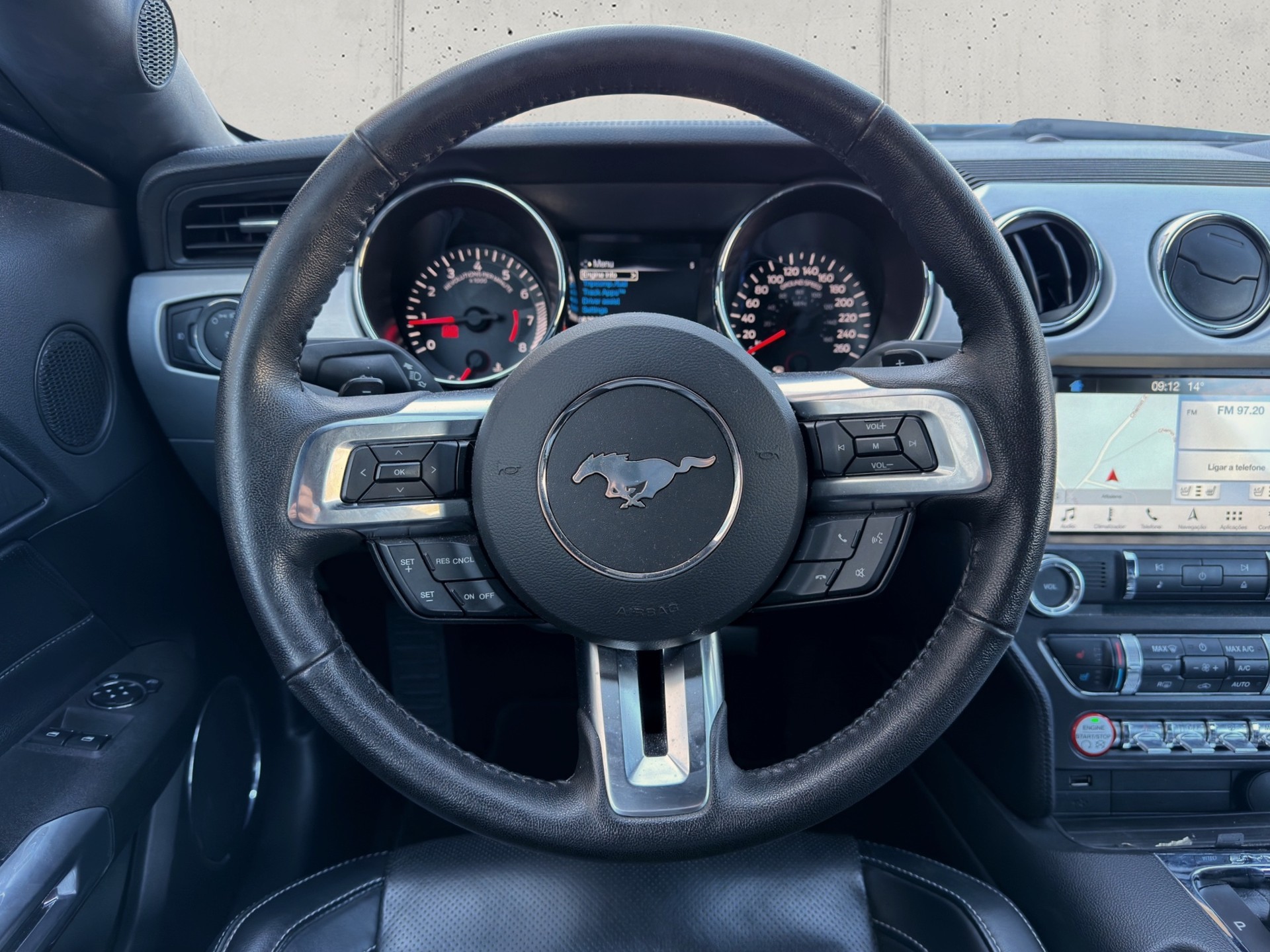 FORD Mustang Fastback 2.3 Automat-image-13