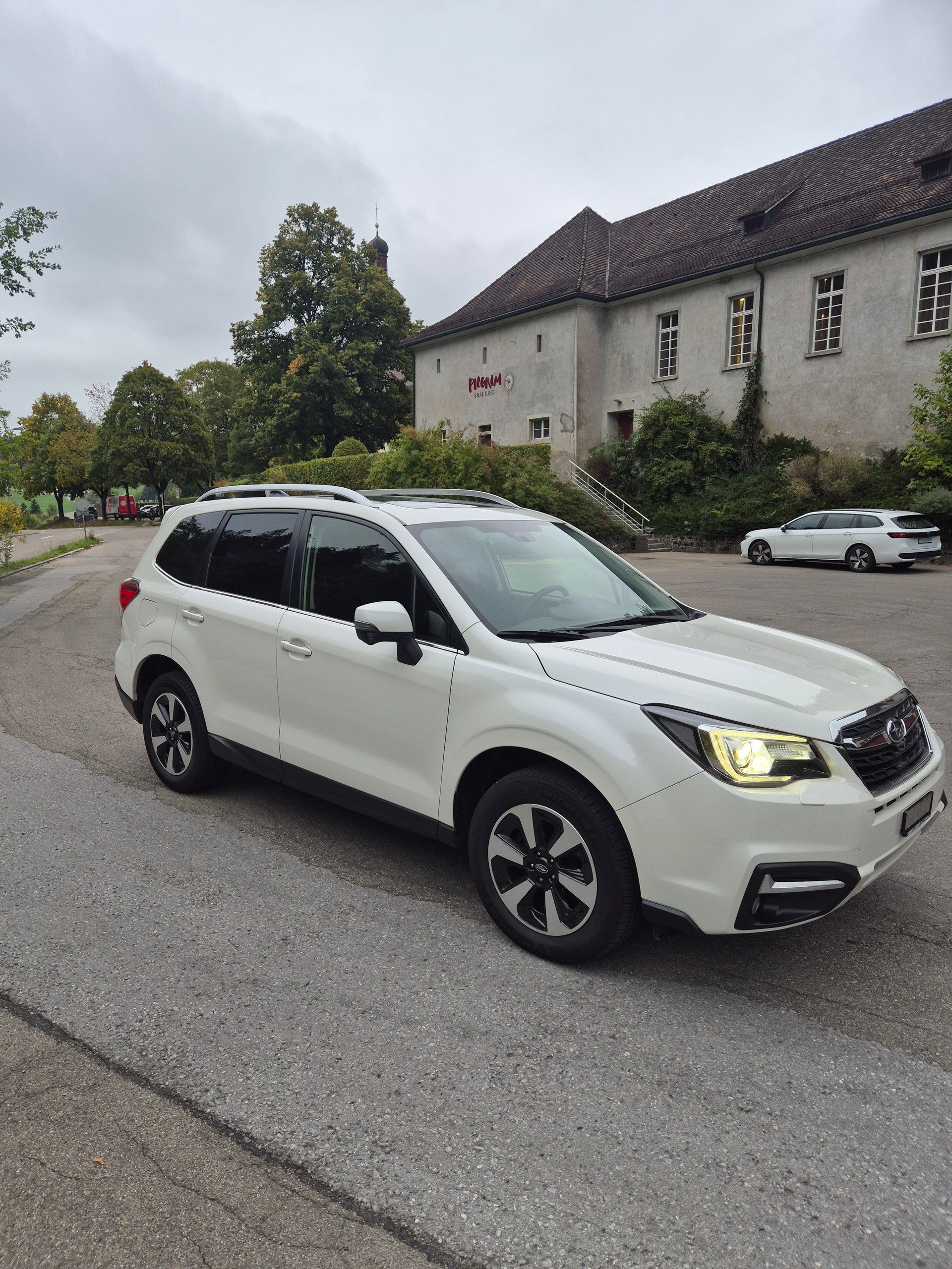 SUBARU Forester 2.0i Swiss Plus Lineartronic-image-3