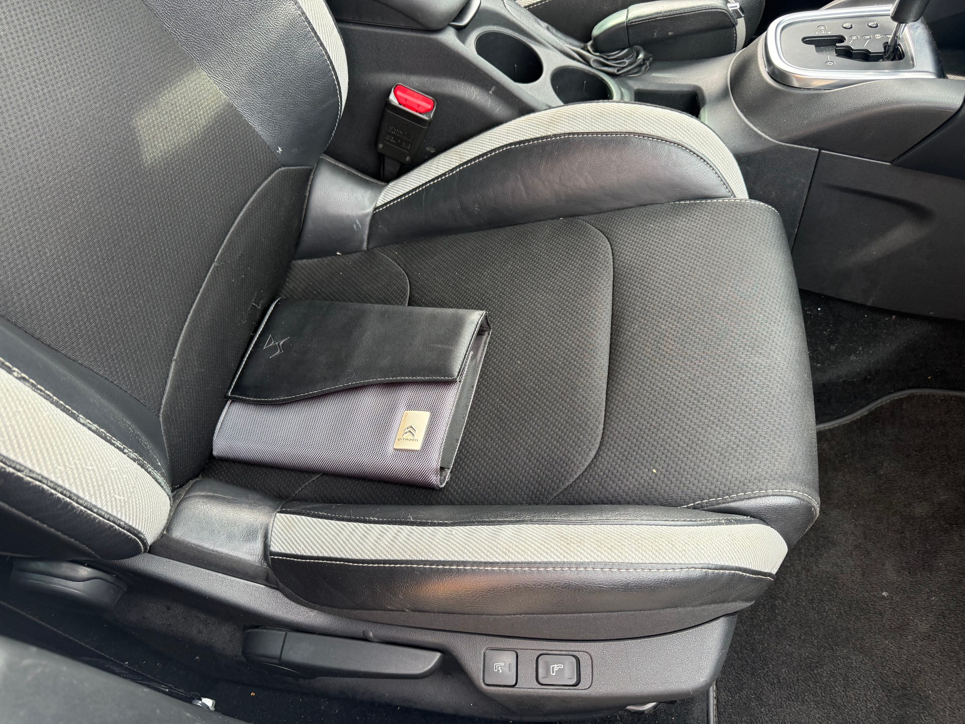 DS AUTOMOBILES DS4 1.6 THP SO Chic Automatic-image-8