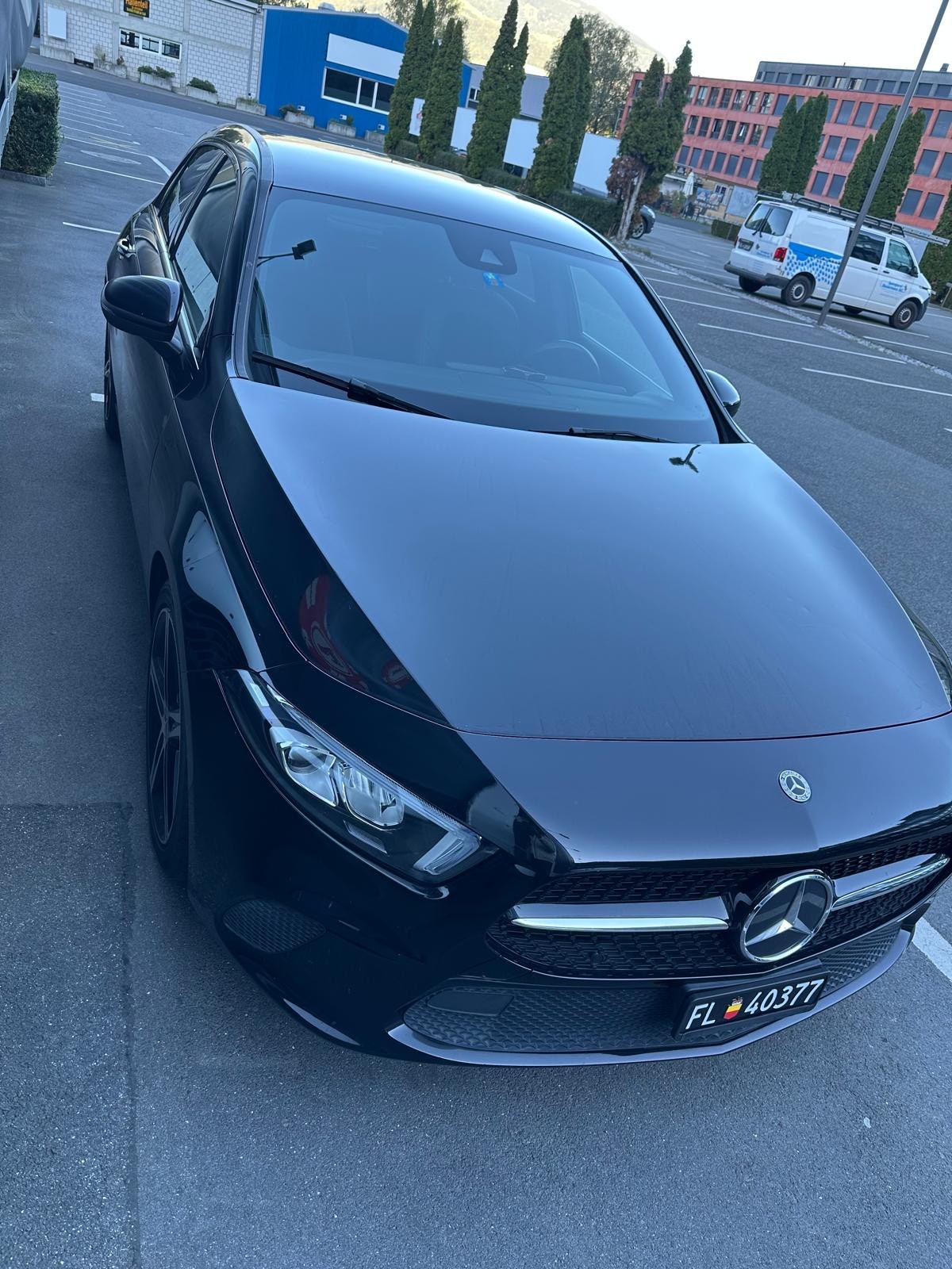 MERCEDES-BENZ A 180 d-image-3