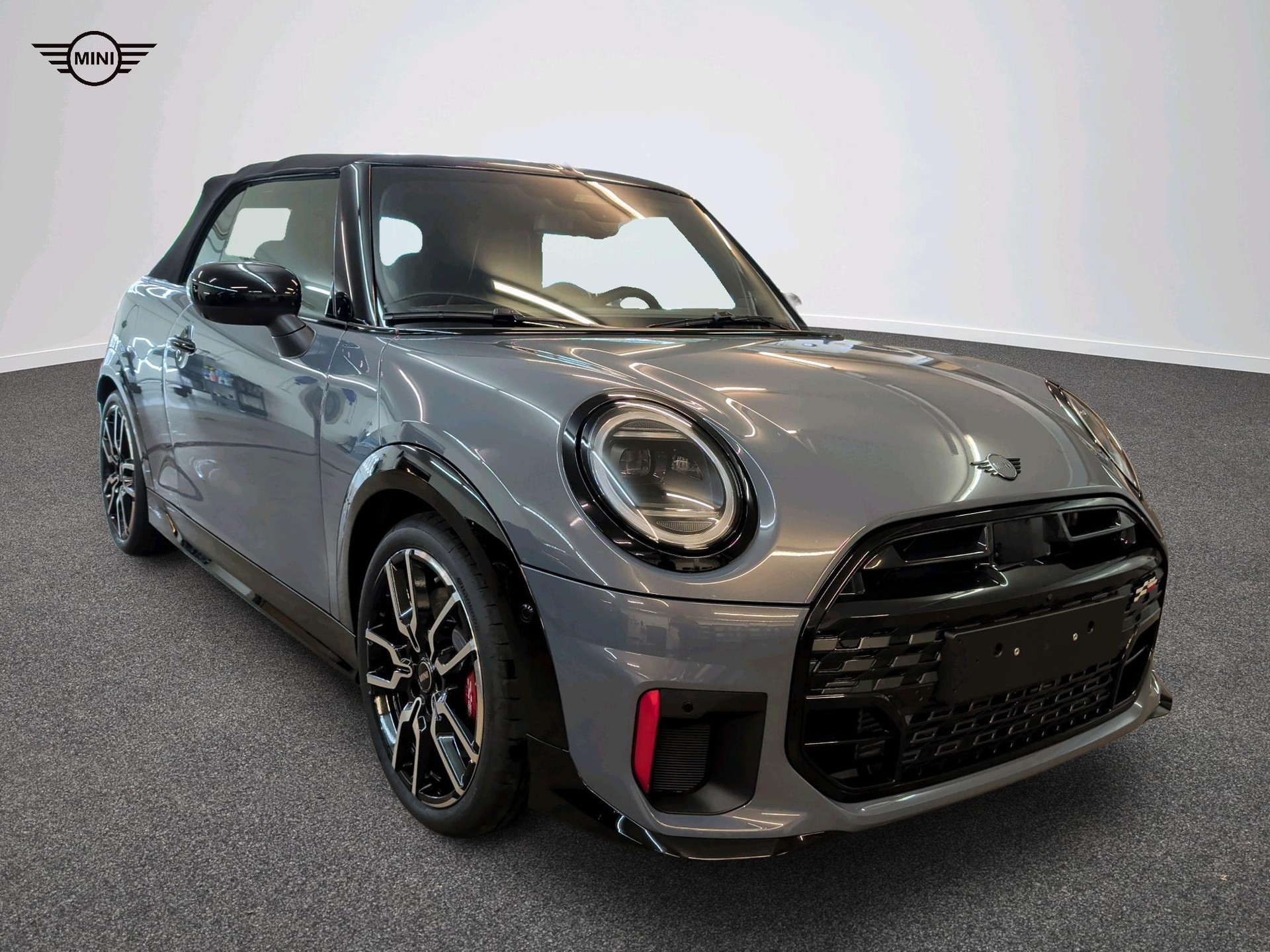 MINI John Cooper Works Cabrio-image-11