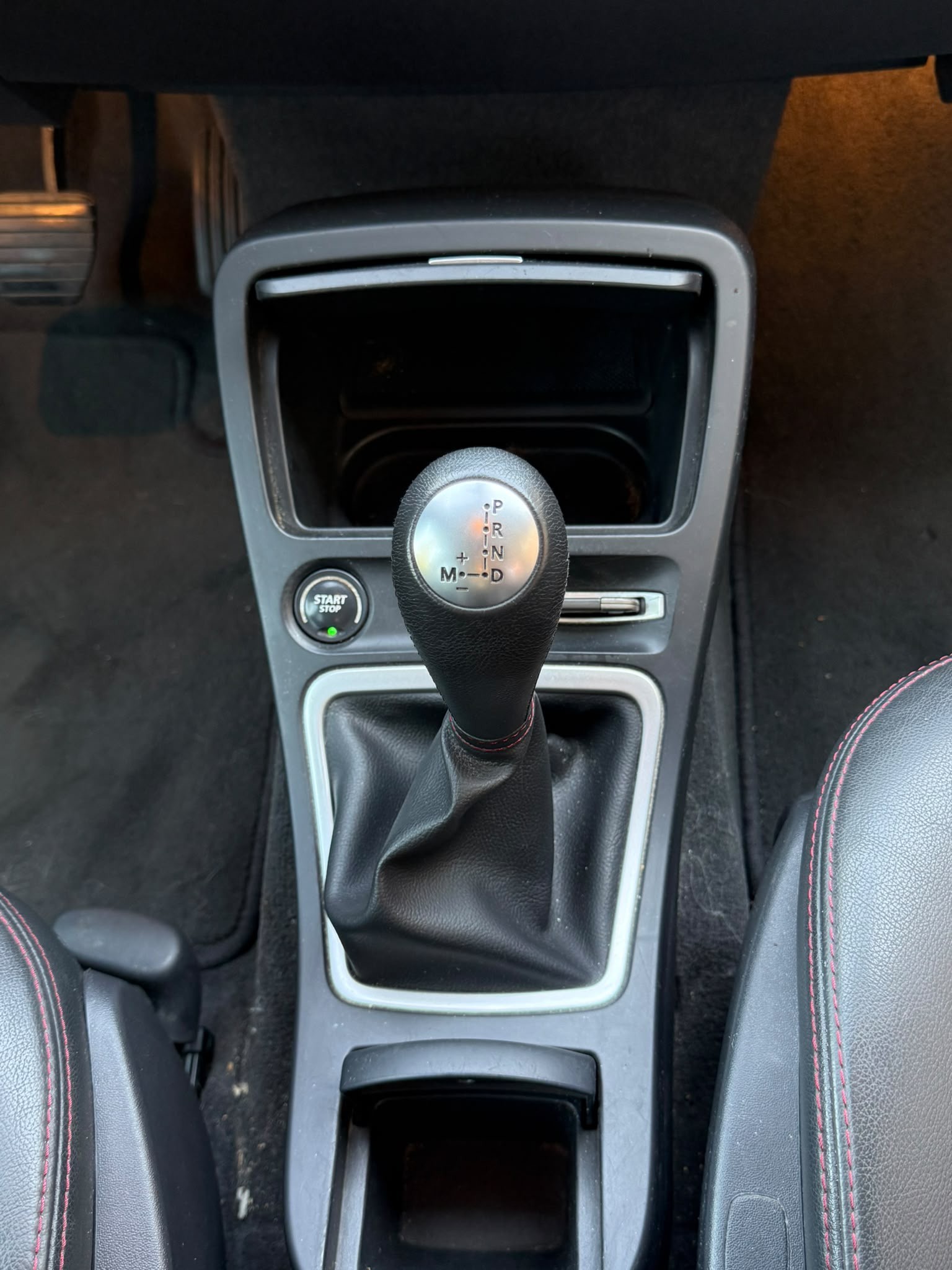 RENAULT Espace 2.0 Turbo Privilège-image-8