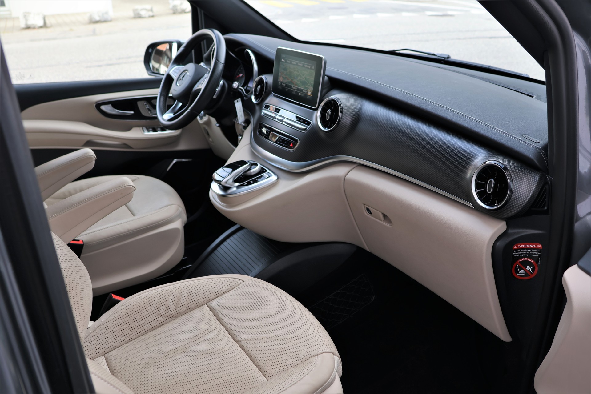 MERCEDES-BENZ V 300 d extralang Avantgarde 4Matic 9G-Tronic (CH)-image-20