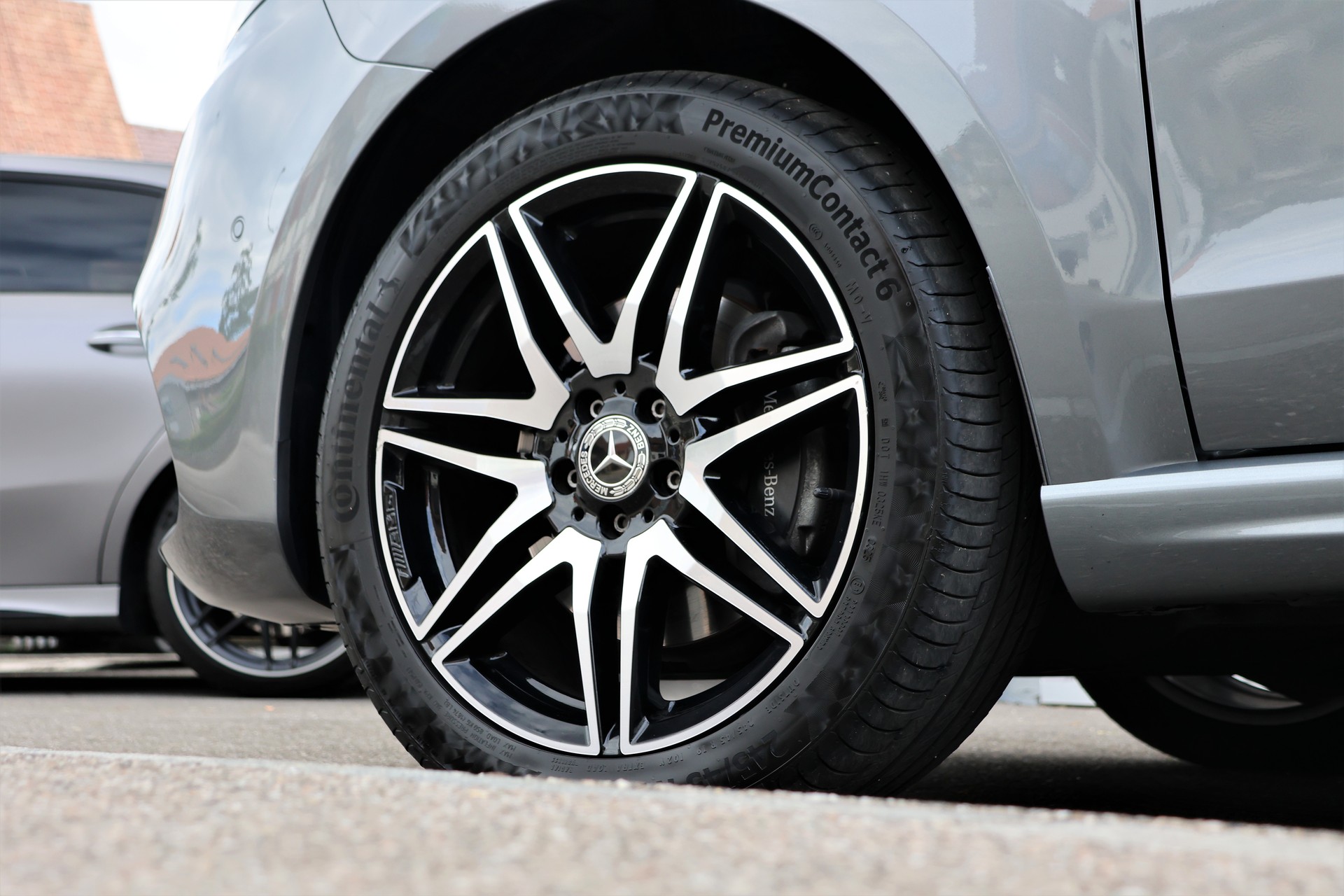 MERCEDES-BENZ V 300 d extralang Avantgarde 4Matic 9G-Tronic (CH)-image-7