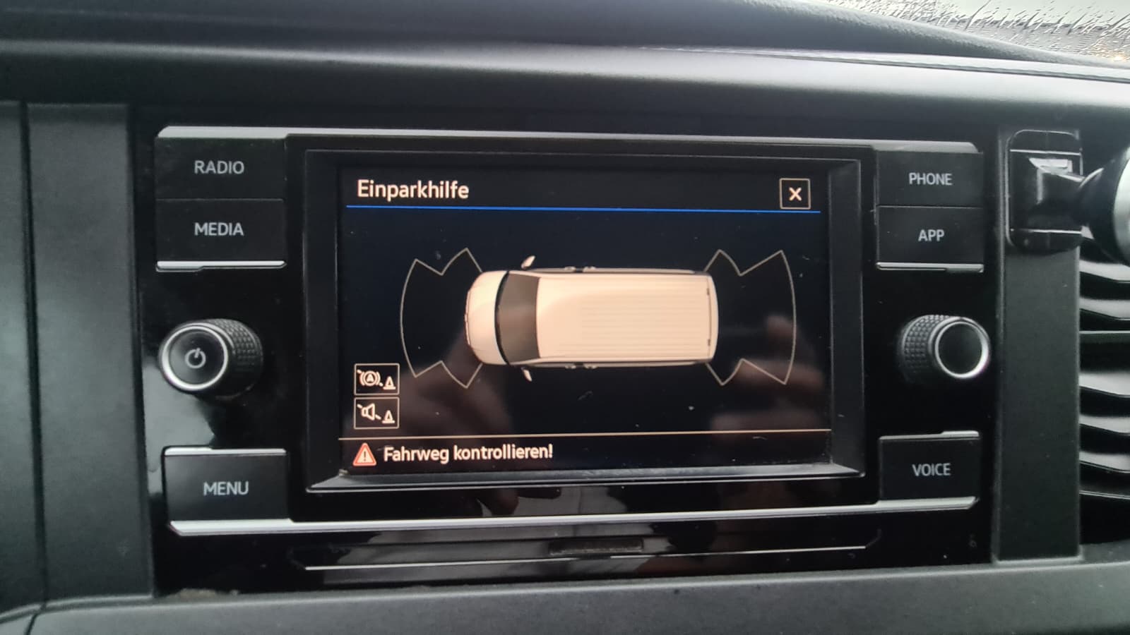 VW T6.1 2.0 TDI 4Motion DSG ** 3-Plätzer ** PDC V+H ** Anh-Kupplung ** Klimaanlage ** Frisch Ab MFK & Service **-image-14
