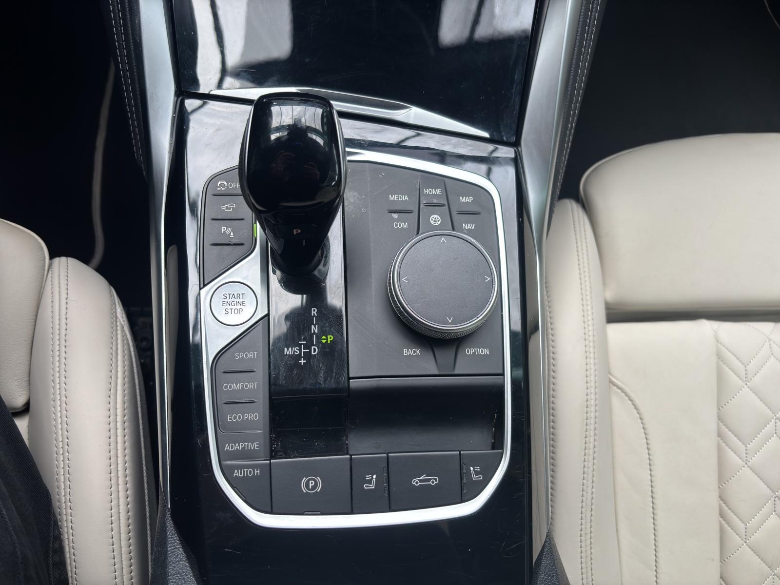 BMW 4er Reihe G23 Cabrio M440i xDrive-image-15