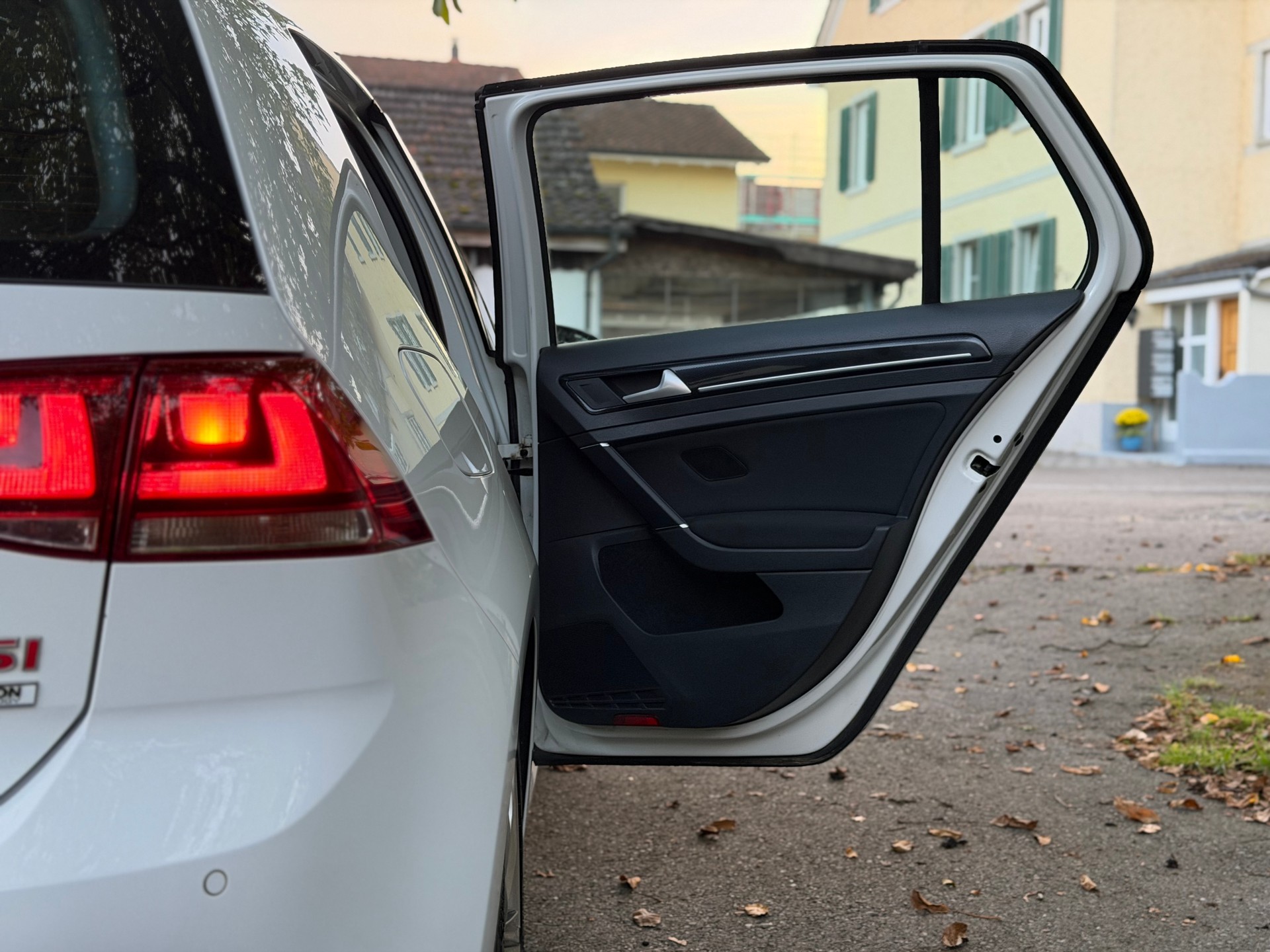 VW Golf 1.4 TSI Highline DSG-image-11