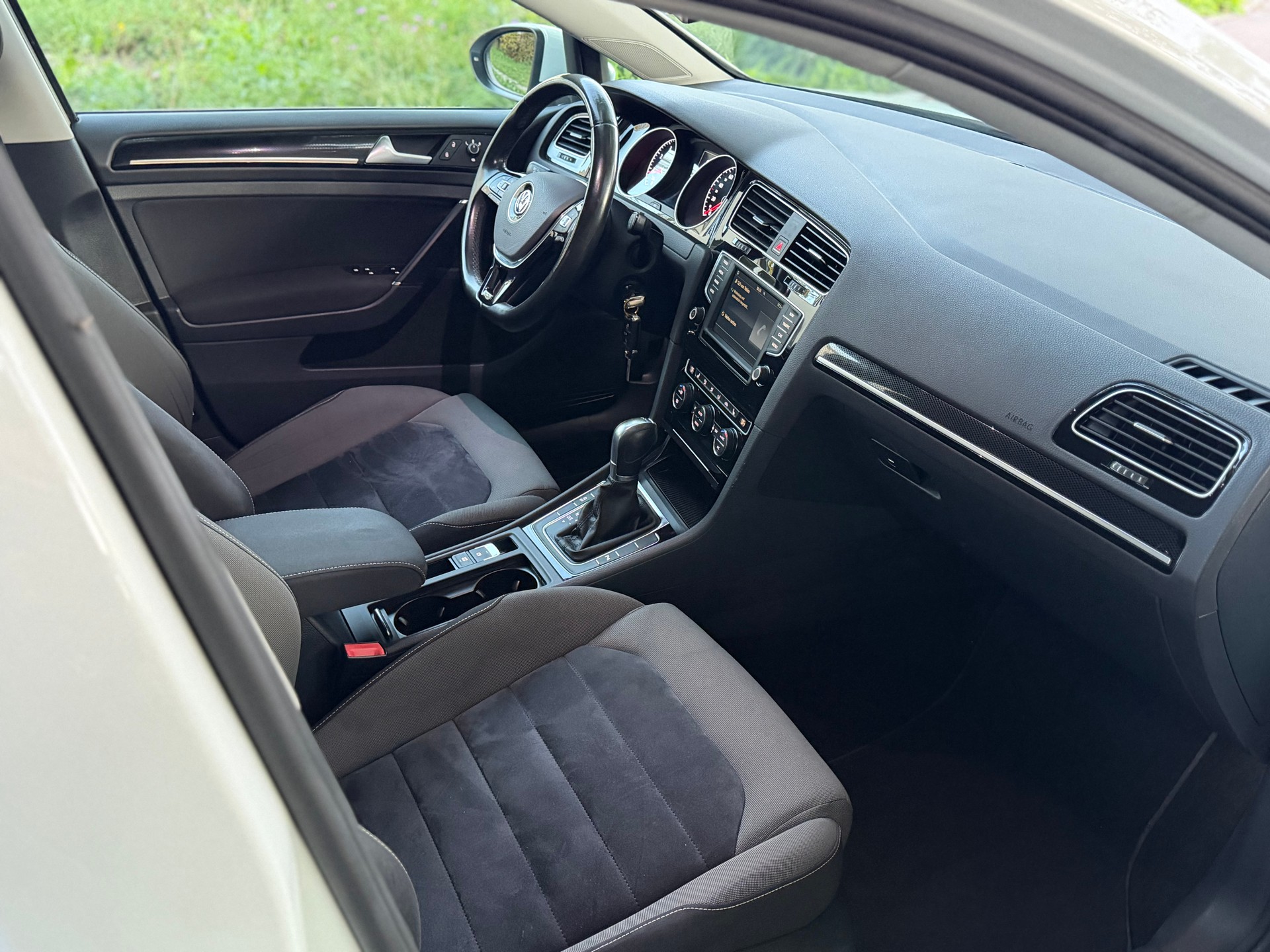 VW Golf 1.4 TSI Highline DSG-image-15