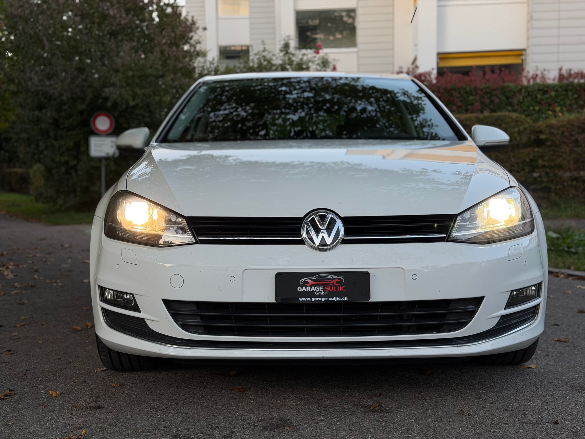 VW Golf 1.4 TSI Highline DSG-image-17