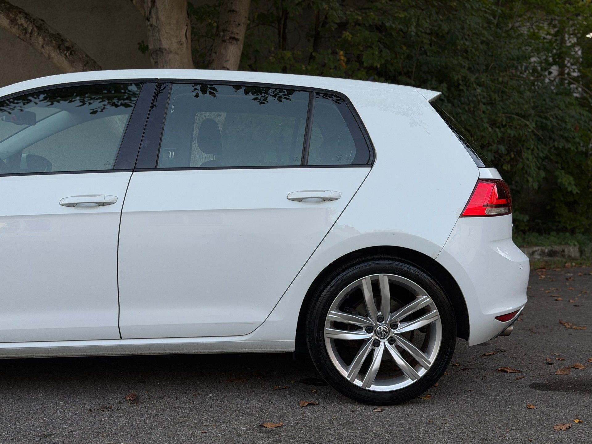 VW Golf 1.4 TSI Highline DSG-image-2
