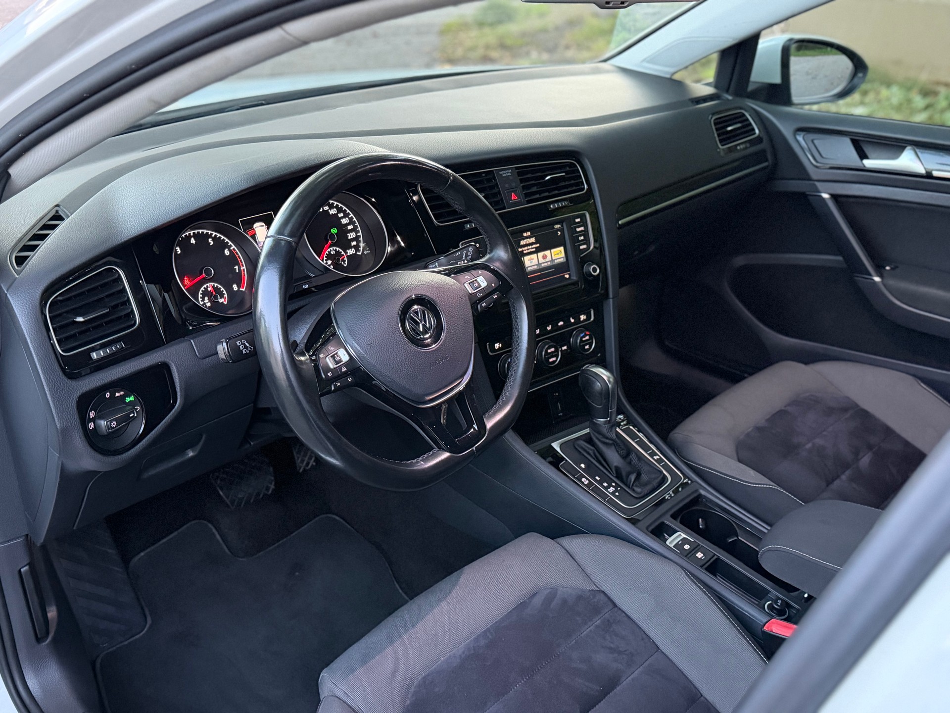 VW Golf 1.4 TSI Highline DSG-image-20