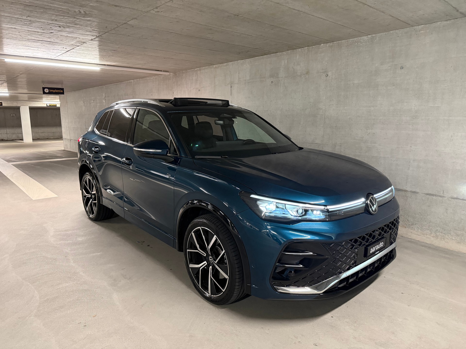 VW Tiguan 2.0 TSI R-Line DSG 4motion-image-5