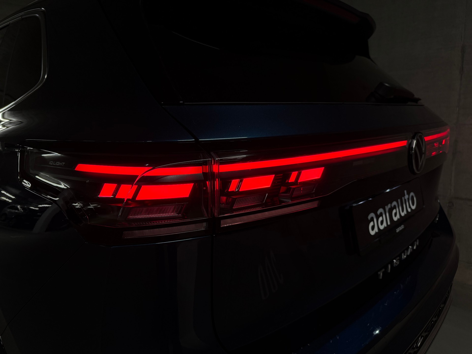 VW Tiguan 2.0 TSI R-Line DSG 4motion-image-7
