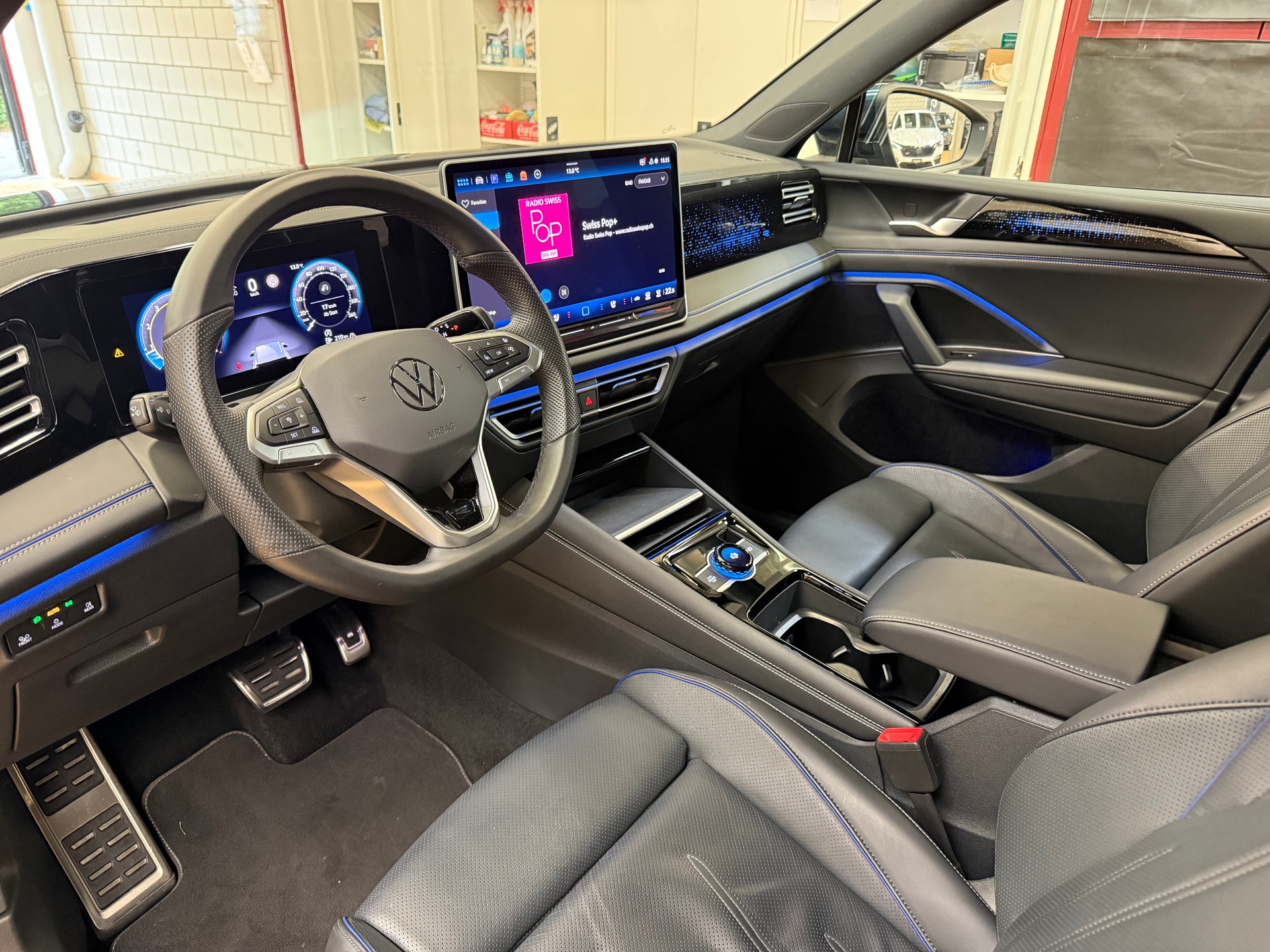 VW Tiguan 2.0 TSI R-Line DSG 4motion-image-12