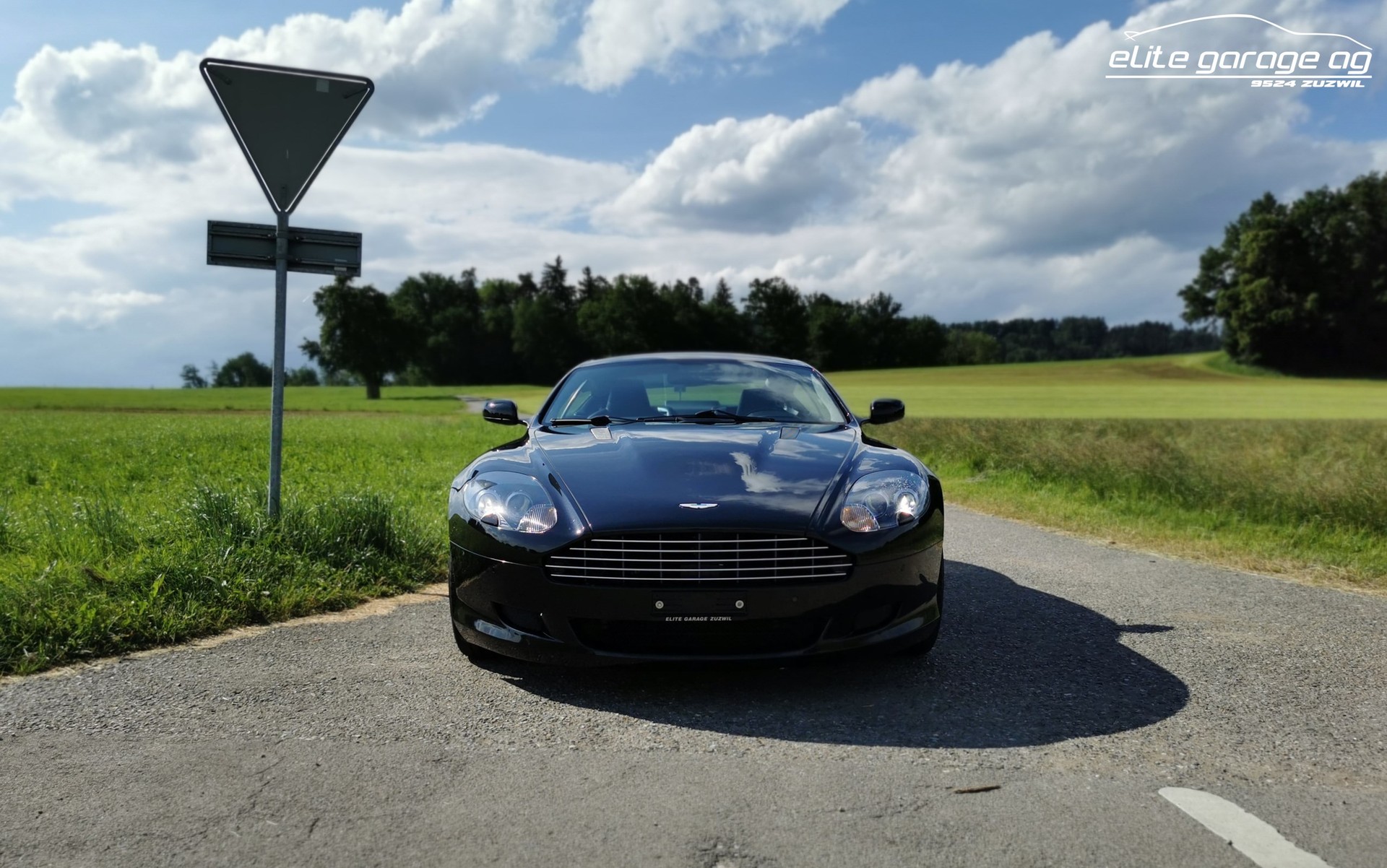 ASTON MARTIN DB9 Touchtronic 2-image-2