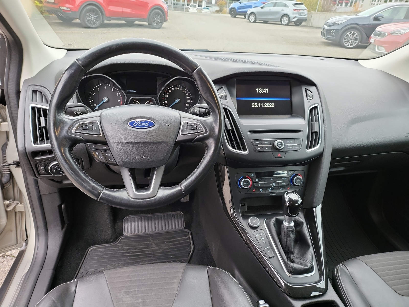 FORD Focus 1.0i EcoB 125 Titanium-image-8