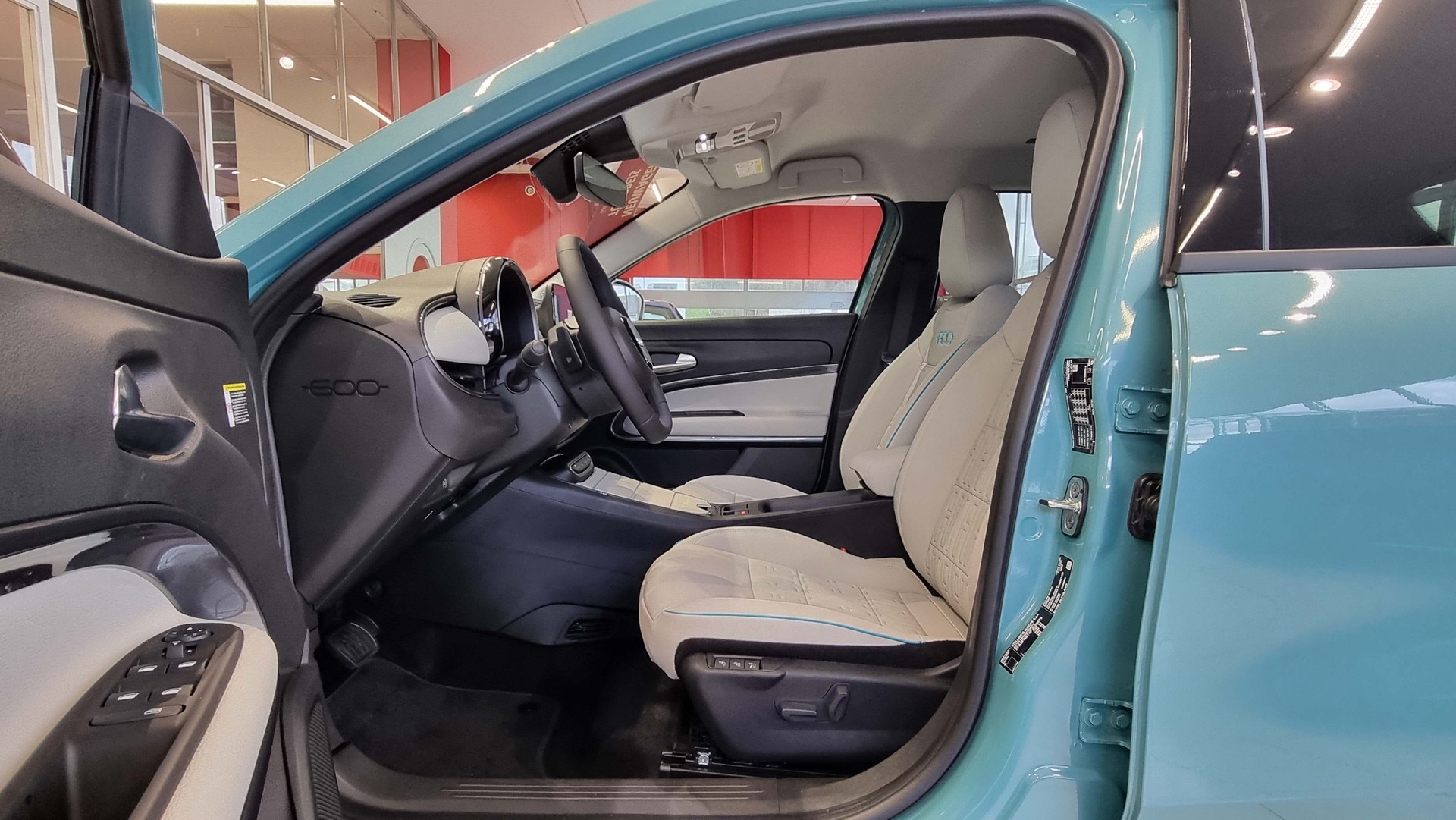 FIAT 600 1.2 Hybrid 110 La Prima-image-12