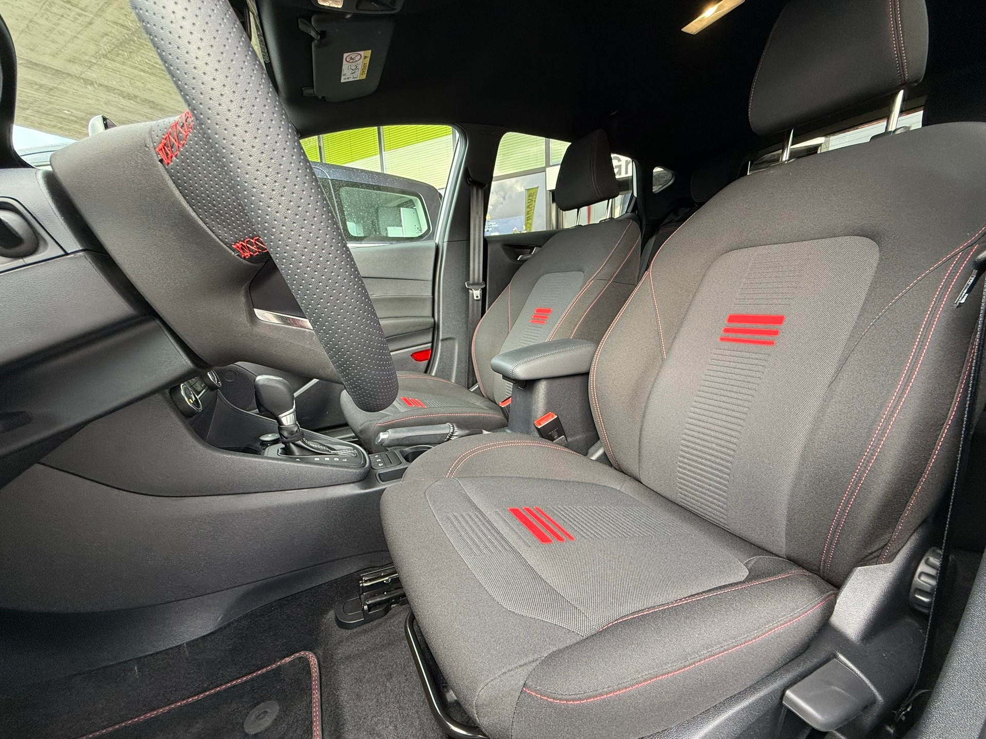 FORD Fiesta 1.0 SCTi MHEV ST Line X Automat-image-6