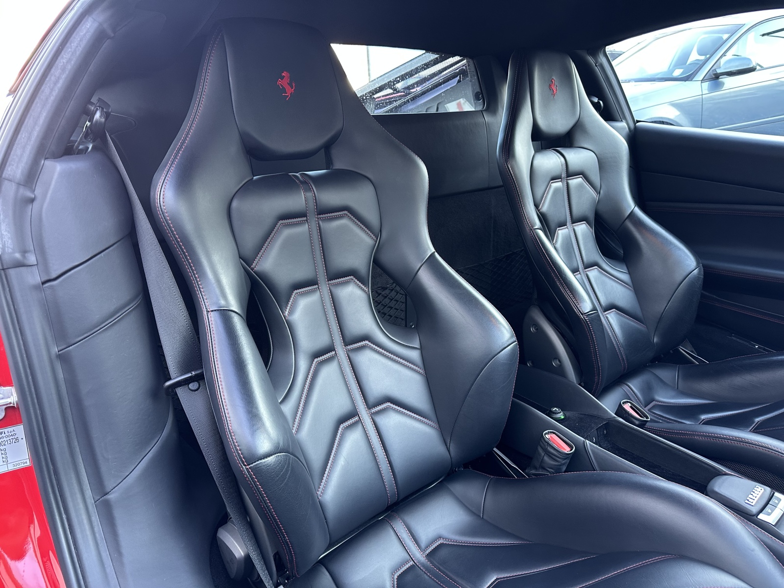 FERRARI 488 GTB 3.9 V8-image-10