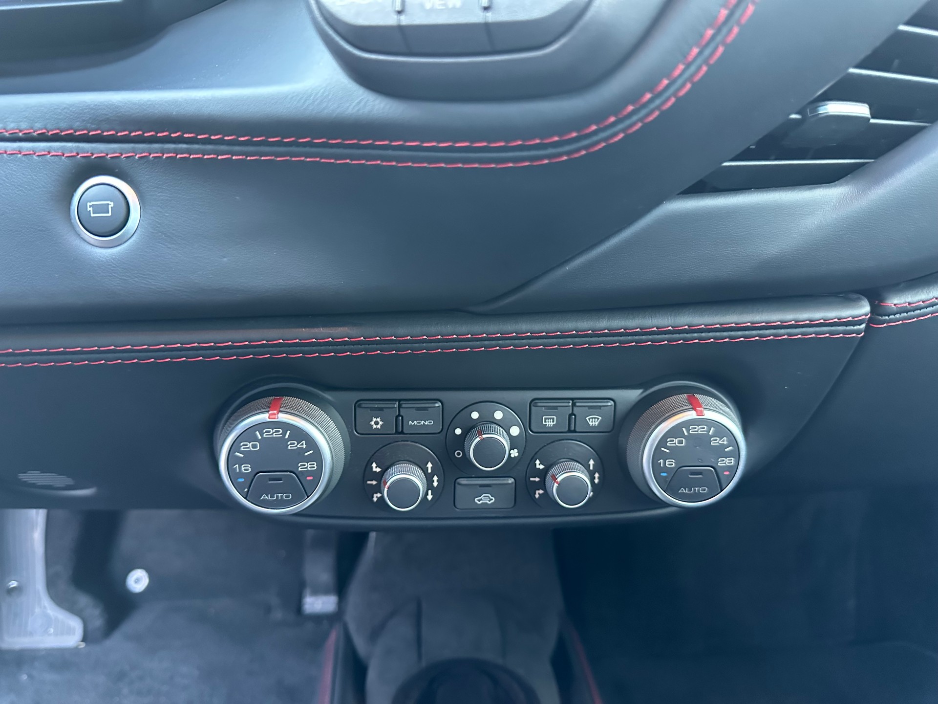 FERRARI 488 GTB 3.9 V8-image-11