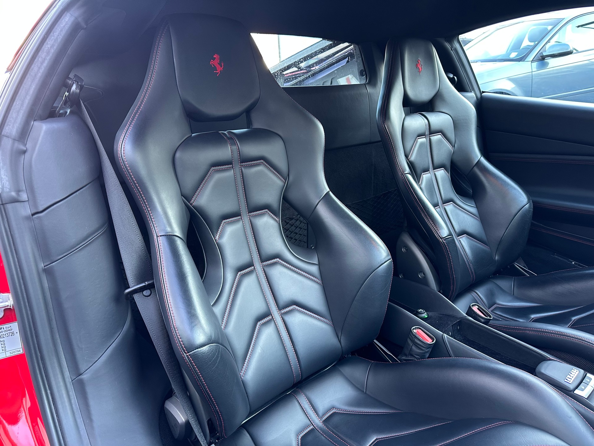 FERRARI 488 GTB 3.9 V8-image-7