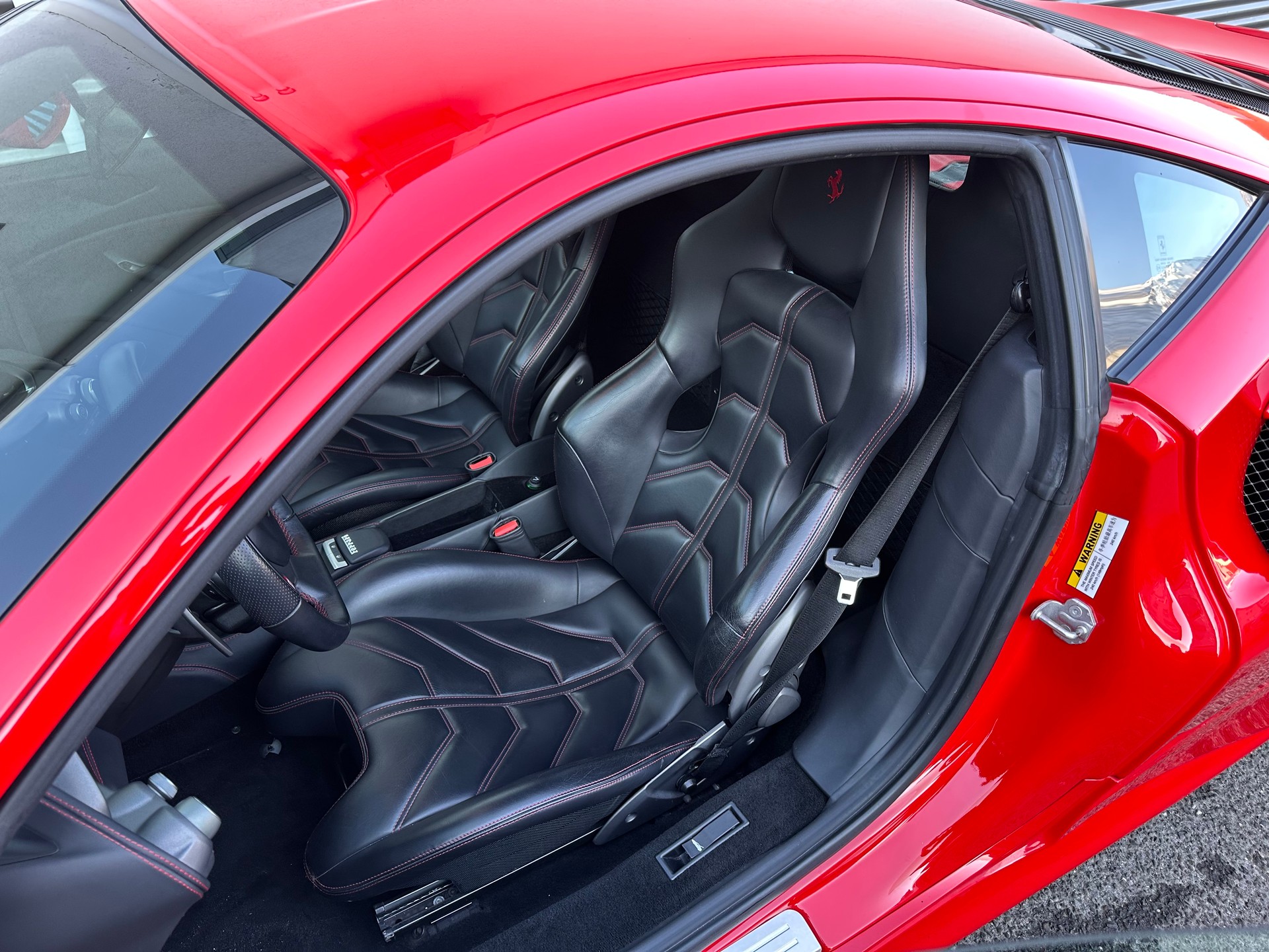 FERRARI 488 GTB 3.9 V8-image-5