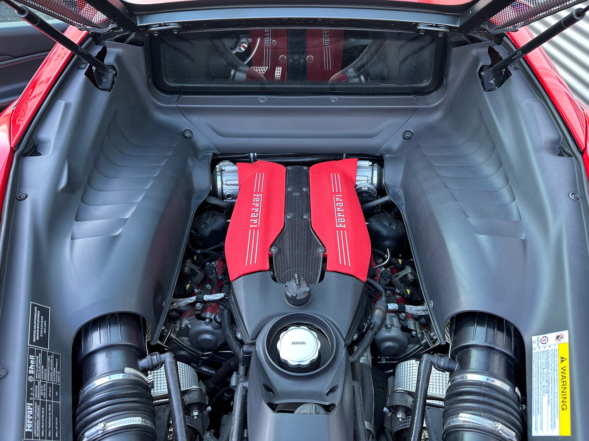 FERRARI 488 GTB 3.9 V8-image-13