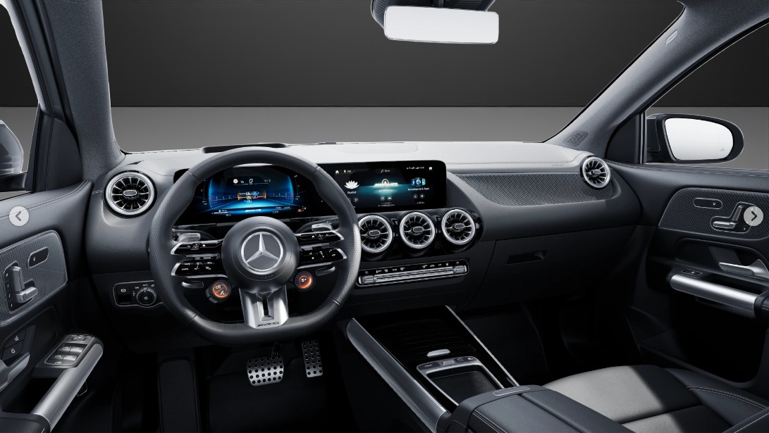 MERCEDES-BENZ GLA AMG 35 4Matic 8G-DCT-image-7