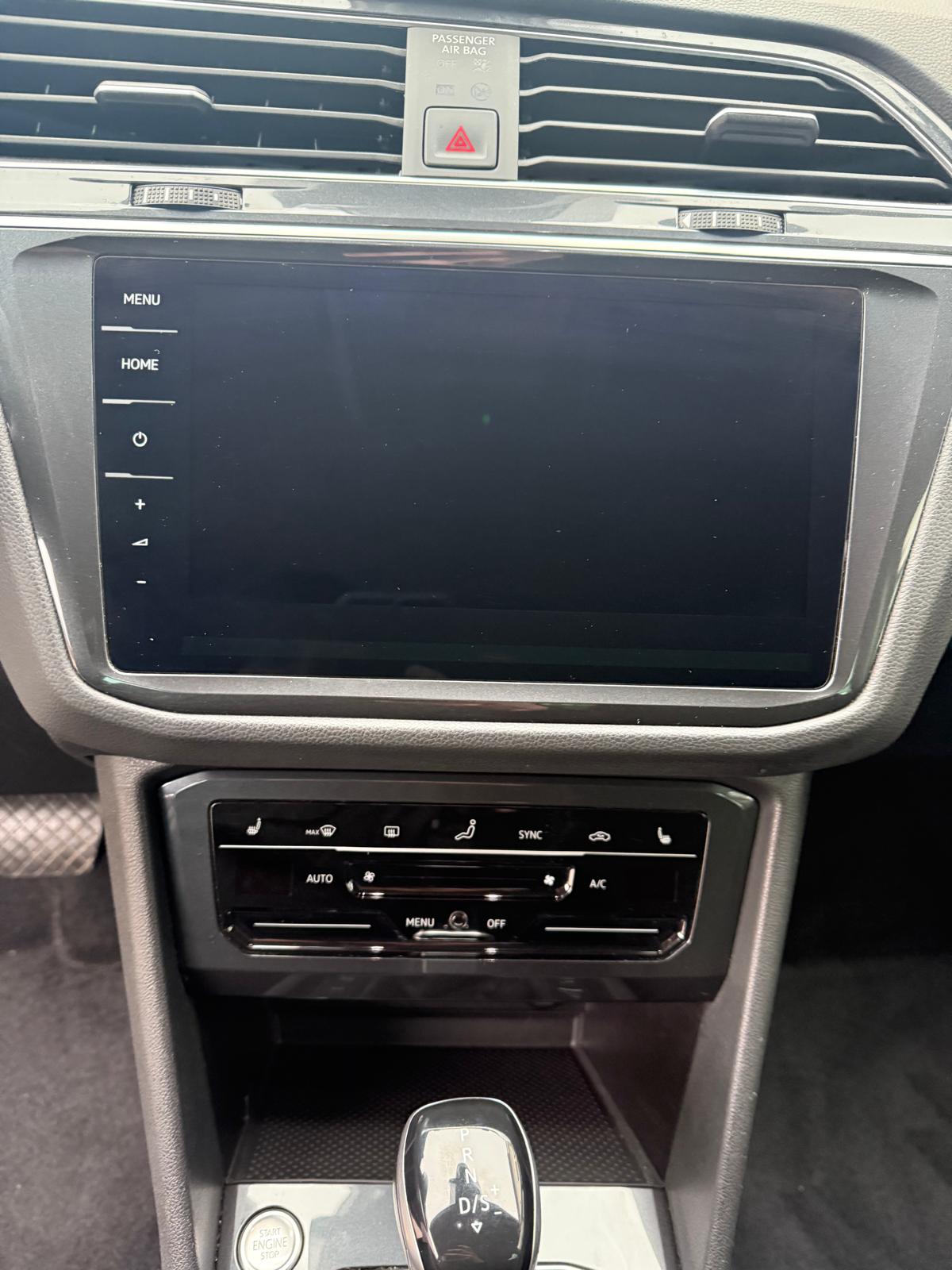 VW Tiguan 2.0 TDI SCR Life 4Motion DSG-image-14