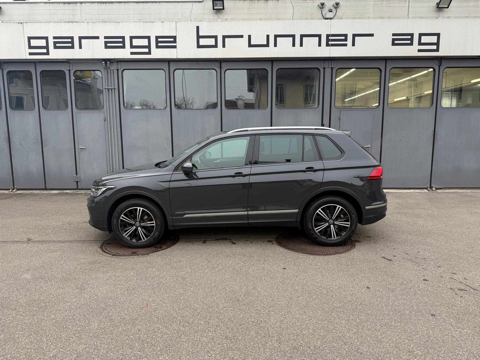 VW Tiguan 2.0 TDI SCR Life 4Motion DSG-image-0