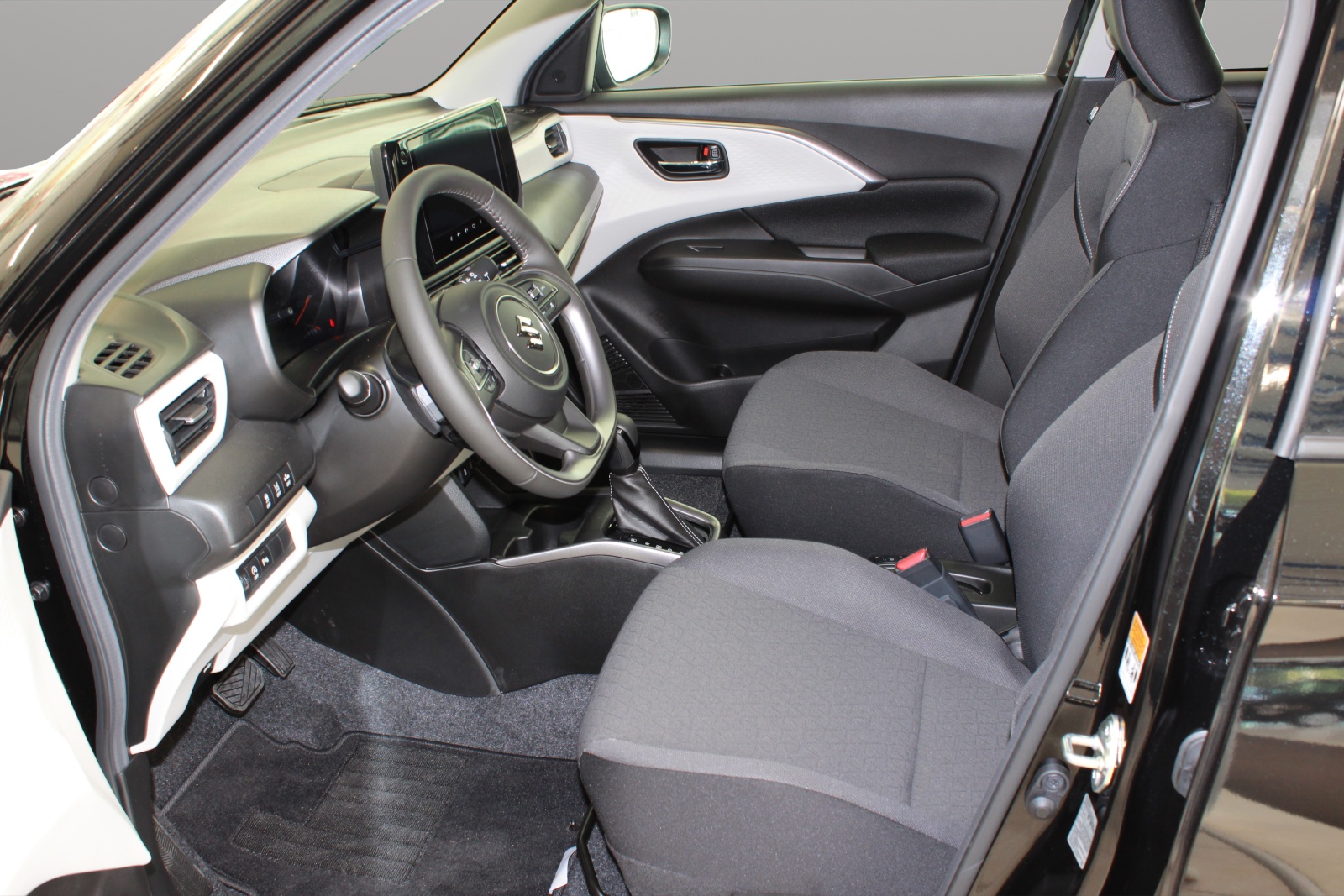 SUZUKI Swift 1.2 Dual-VVT Hybrid GLX CVT-image-6