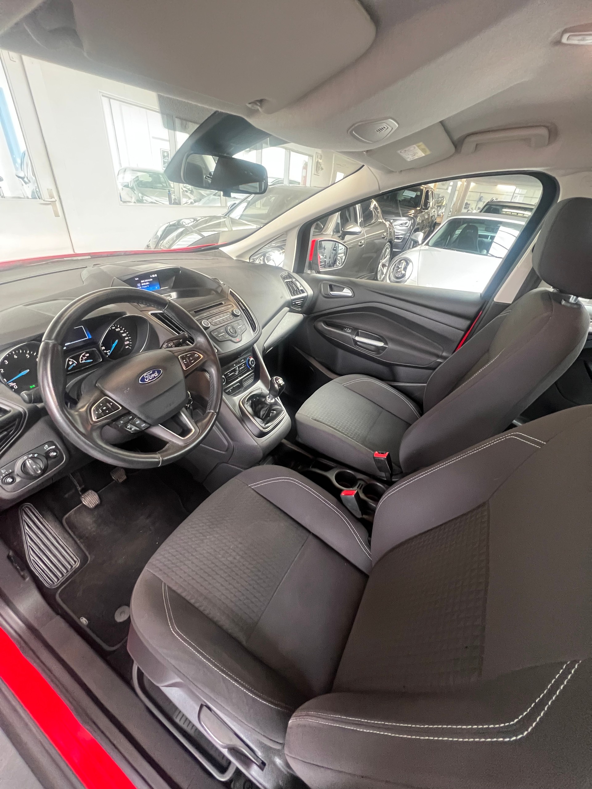 FORD C-Max 1.0 SCTi Trend-image-7